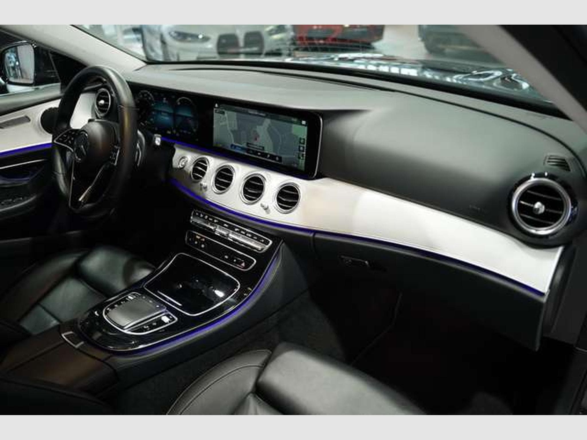 Mercedes E 220 d T Avantgarde *1.Hand *AHK *Navi *MwSt. (2023) - Photo 13
