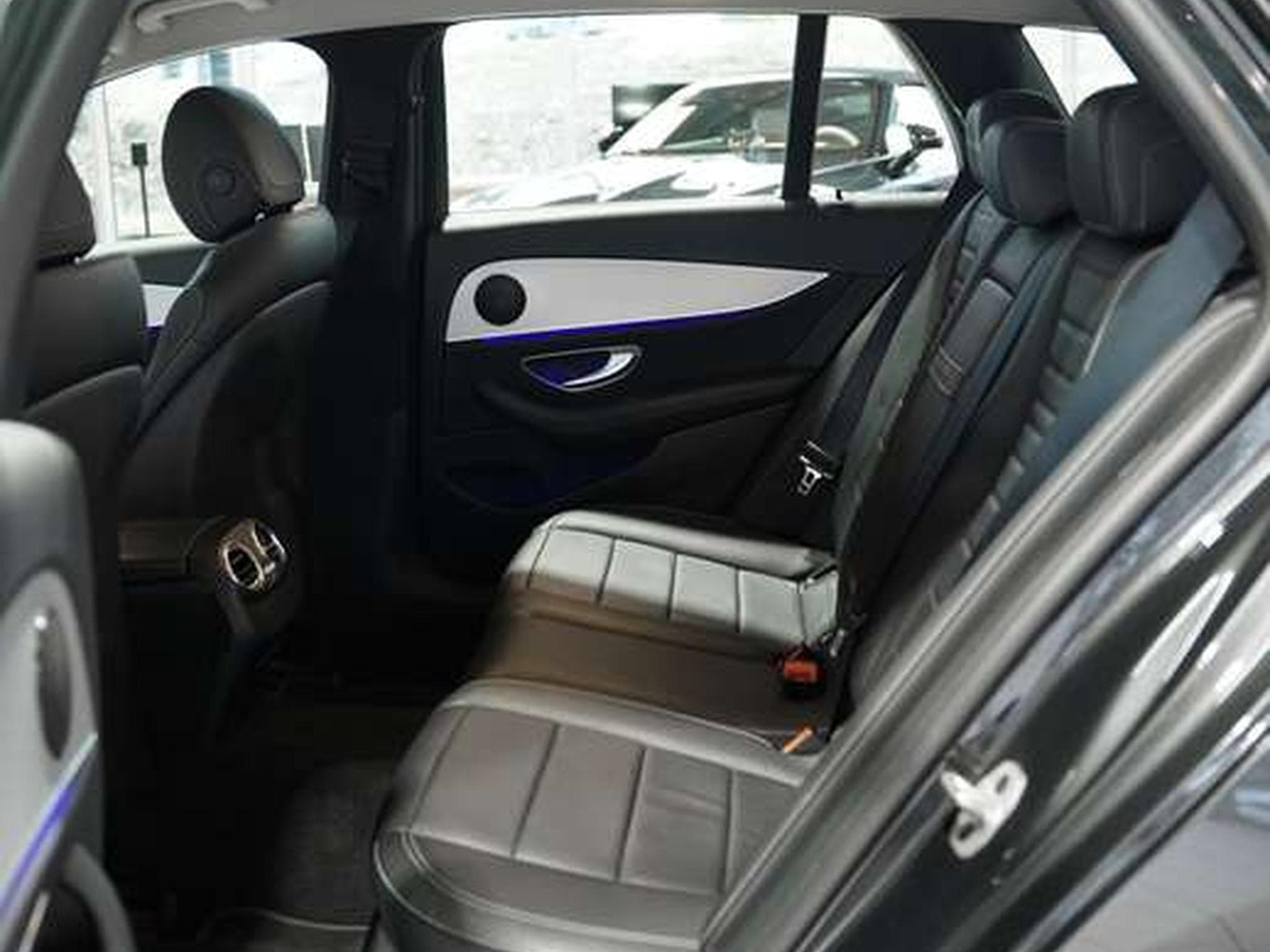 Mercedes E 220 d T Avantgarde *1.Hand *AHK *Navi *MwSt. (2023) - Photo 21