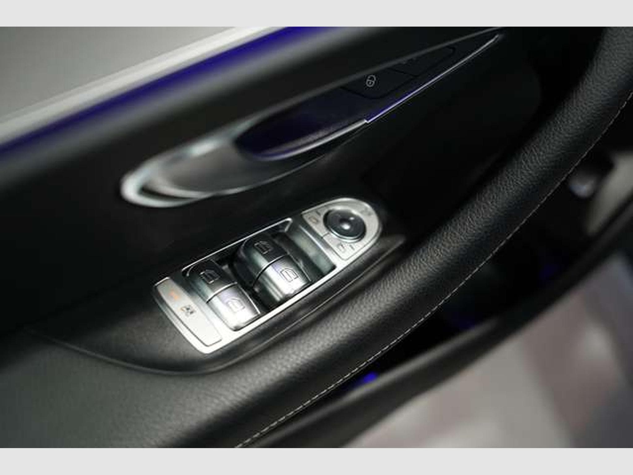 Mercedes E 220 d T Avantgarde *1.Hand *AHK *Navi *MwSt. (2023) - Photo 23