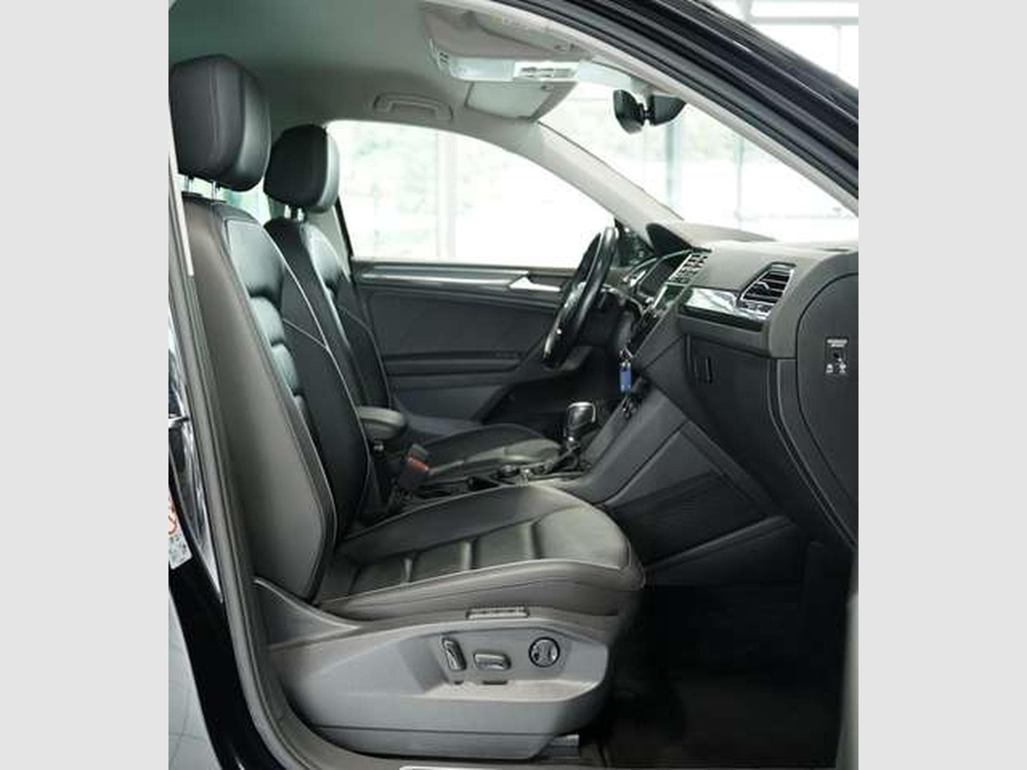 VW Tiguan 2.0 TDI DSG 4M Highline *AHK *Kam *Leder (2019) - Photo 15
