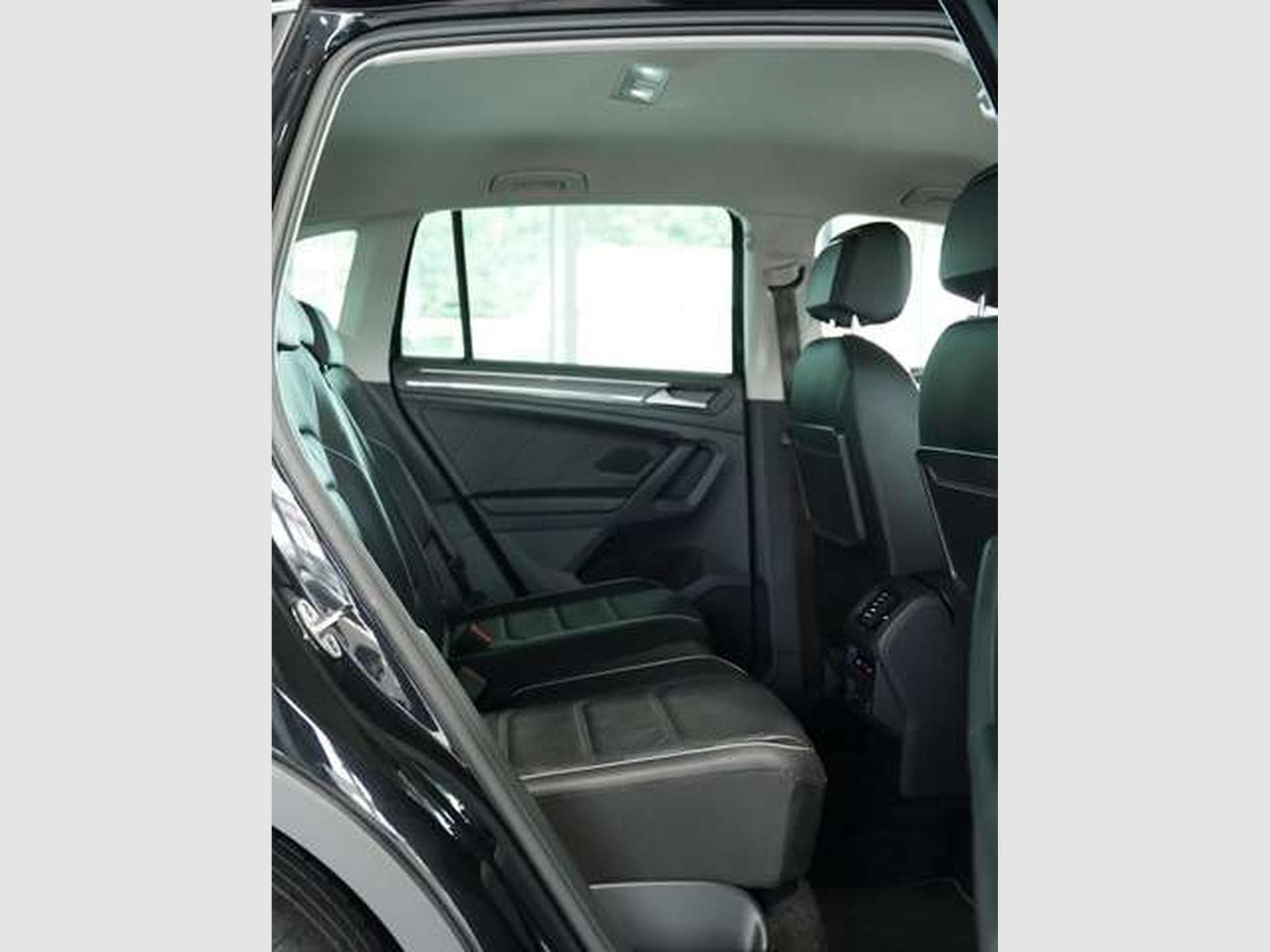 VW Tiguan 2.0 TDI DSG 4M Highline *AHK *Kam *Leder (2019) - Photo 21