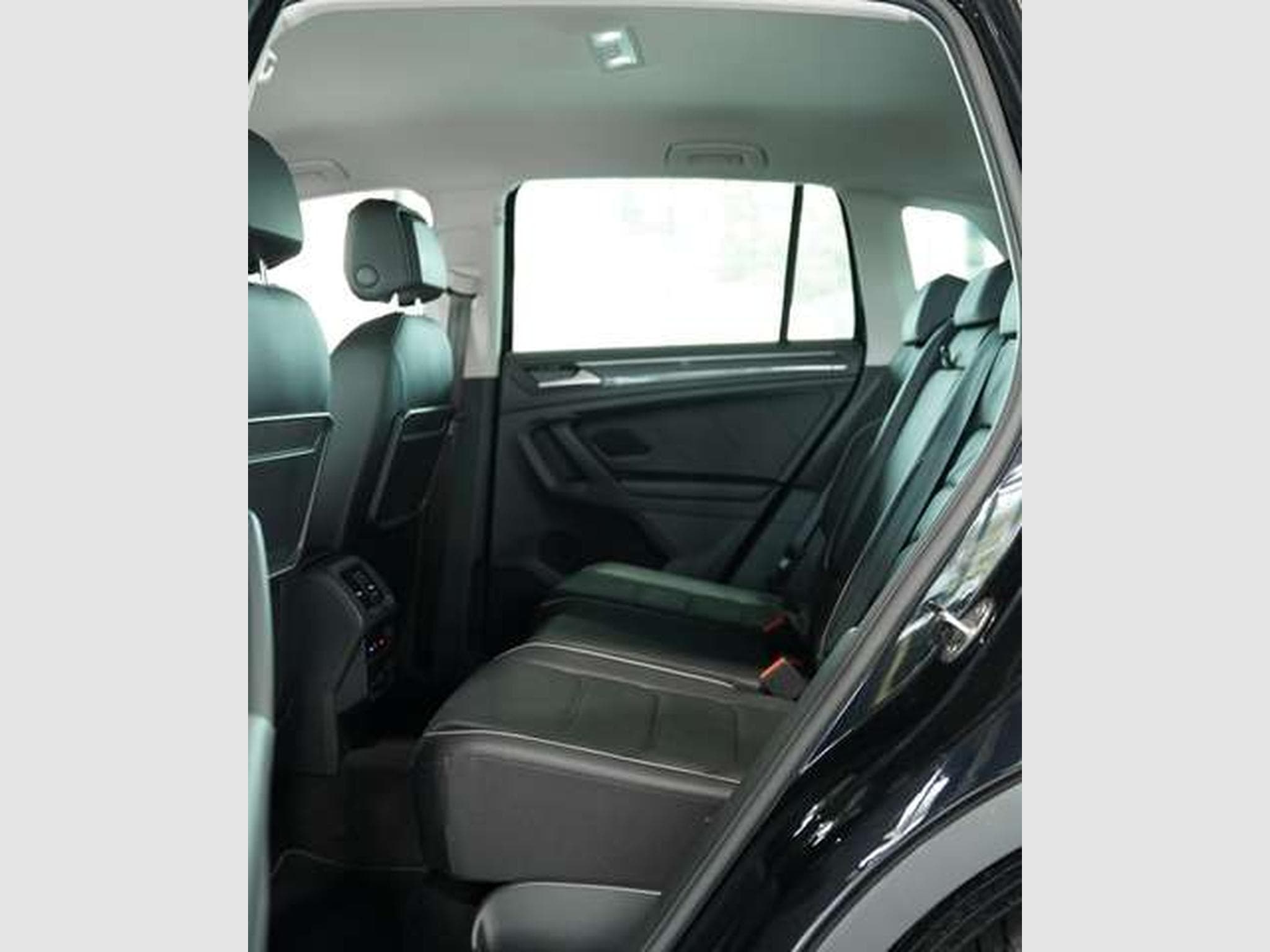 VW Tiguan 2.0 TDI DSG 4M Highline *AHK *Kam *Leder (2019) - Photo 22