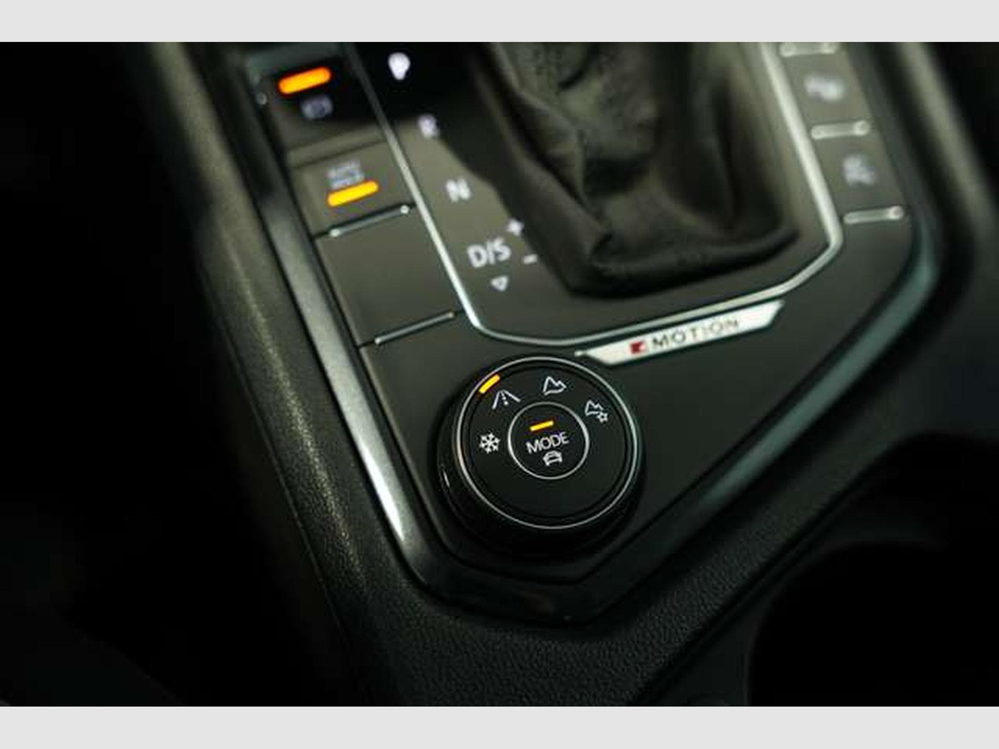 VW Tiguan 2.0 TDI DSG 4M Highline *AHK *Kam *Leder (2019) - Photo 28