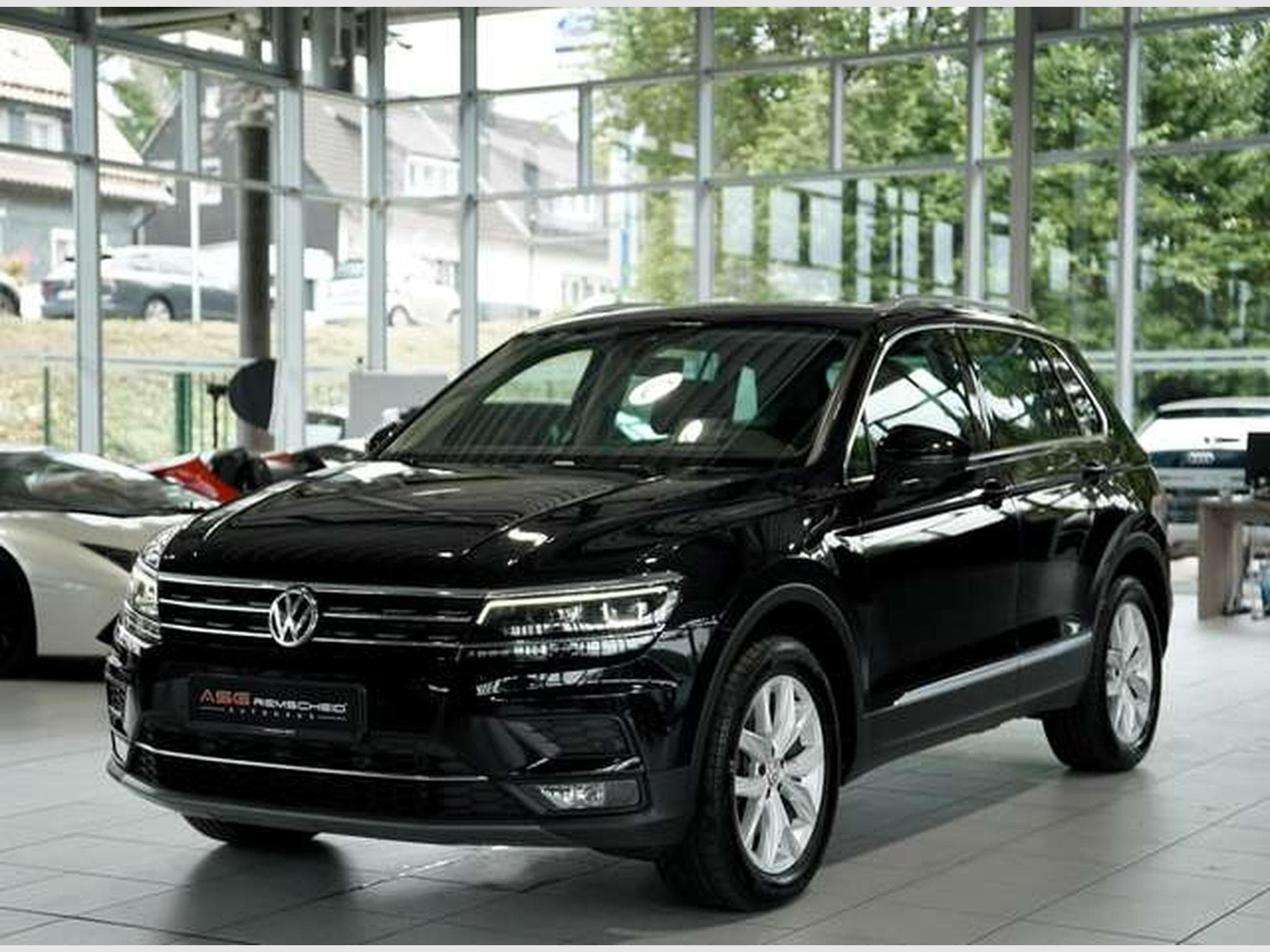 VW Tiguan 2.0 TDI DSG 4M Highline *AHK *Kam *Leder (2019) - Photo 4