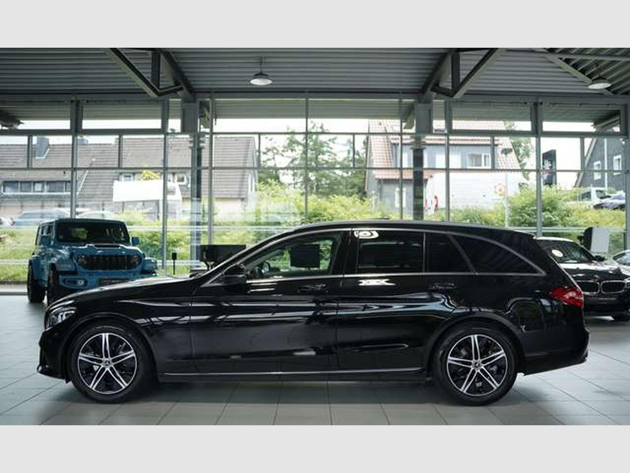 Mercedes C 220 d T Avantagarde *2.H *Wide*Leder*Pano*AHK (2021) - Photo 10