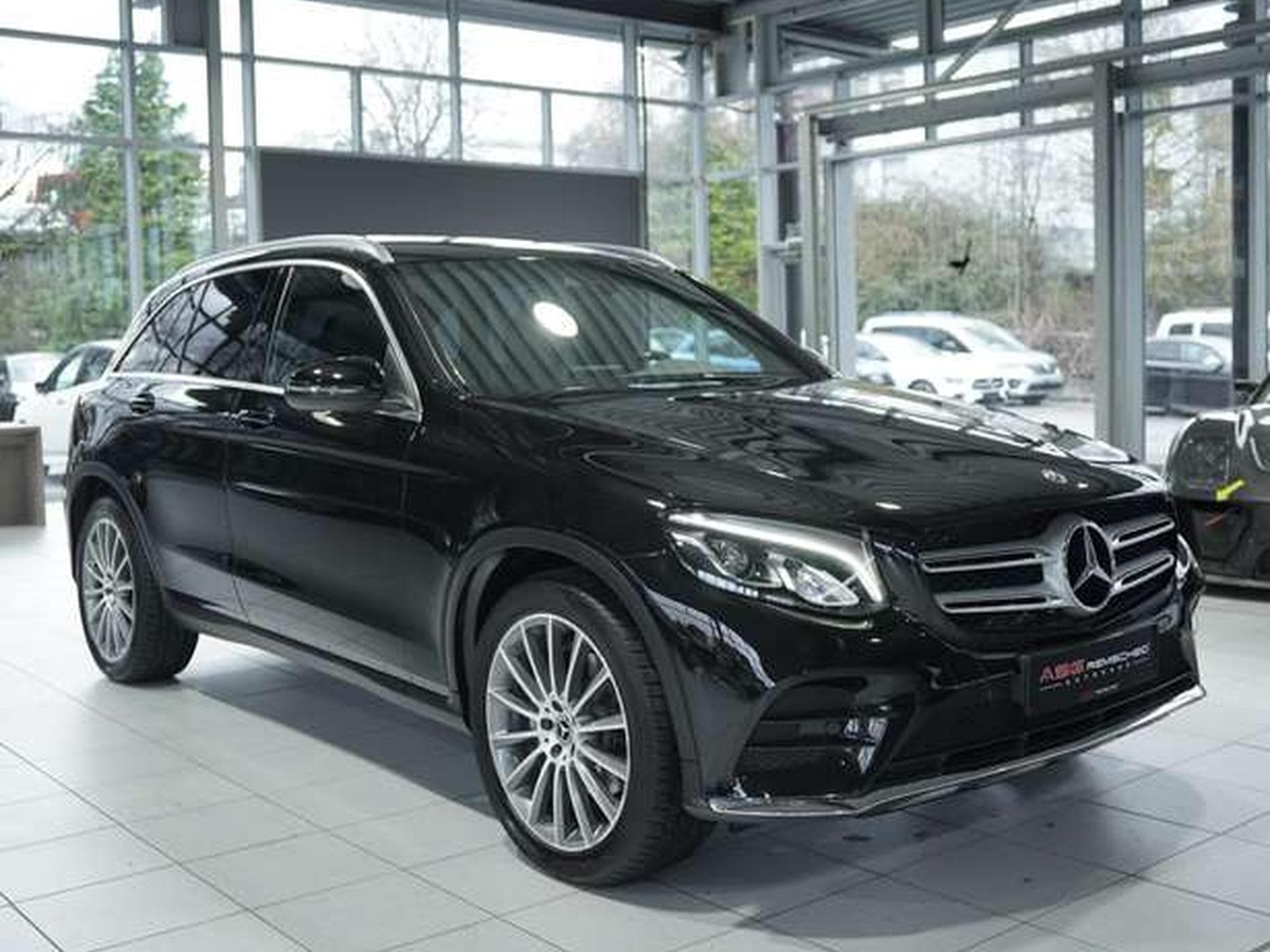 Mercedes GLC 250 4M AMG Line *20 *Pano *AHK *Navi *KeyGo (2018) - Photo 3