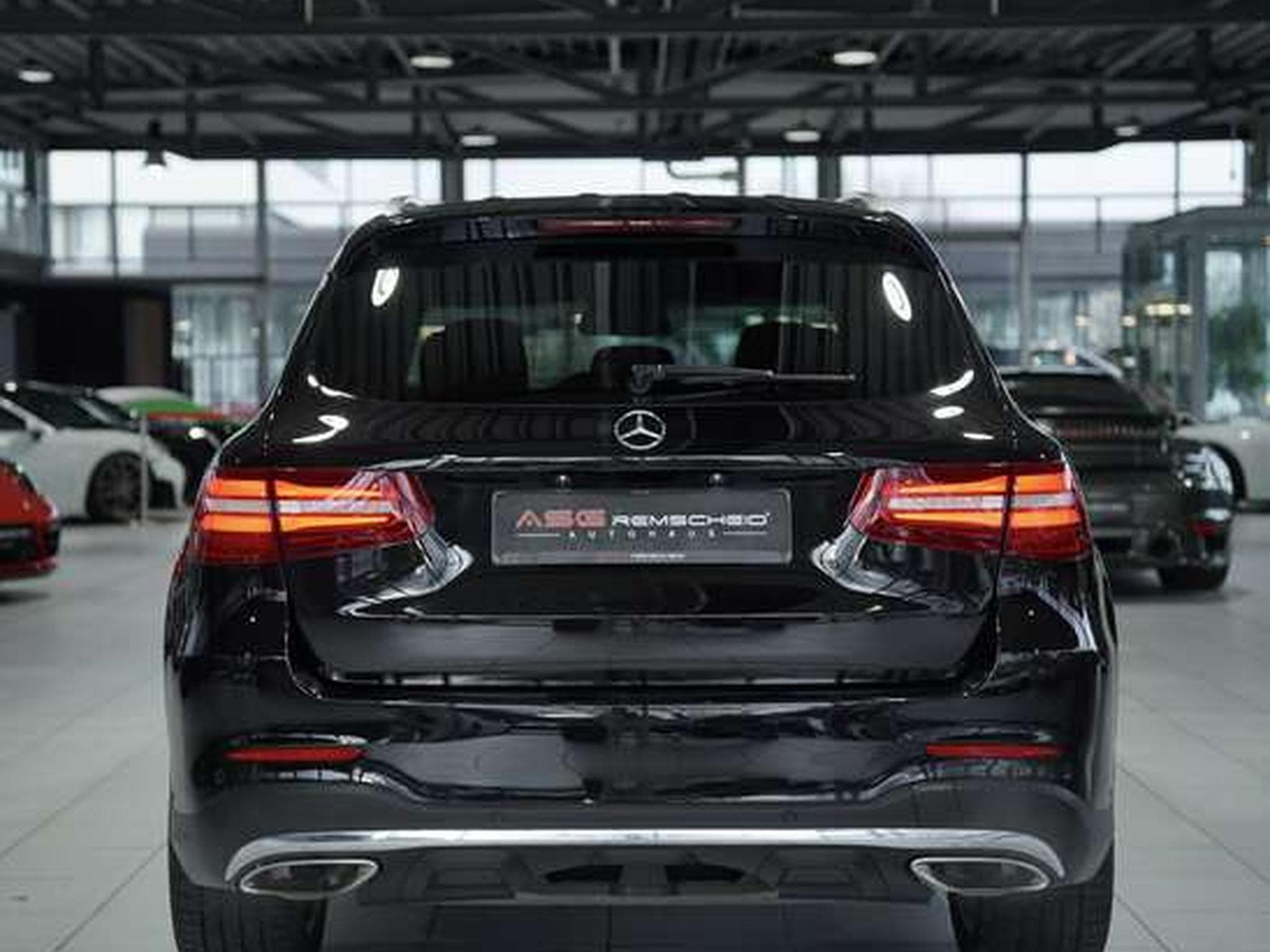 Mercedes GLC 250 4M AMG Line *20 *Pano *AHK *Navi *KeyGo (2018) - Photo 7