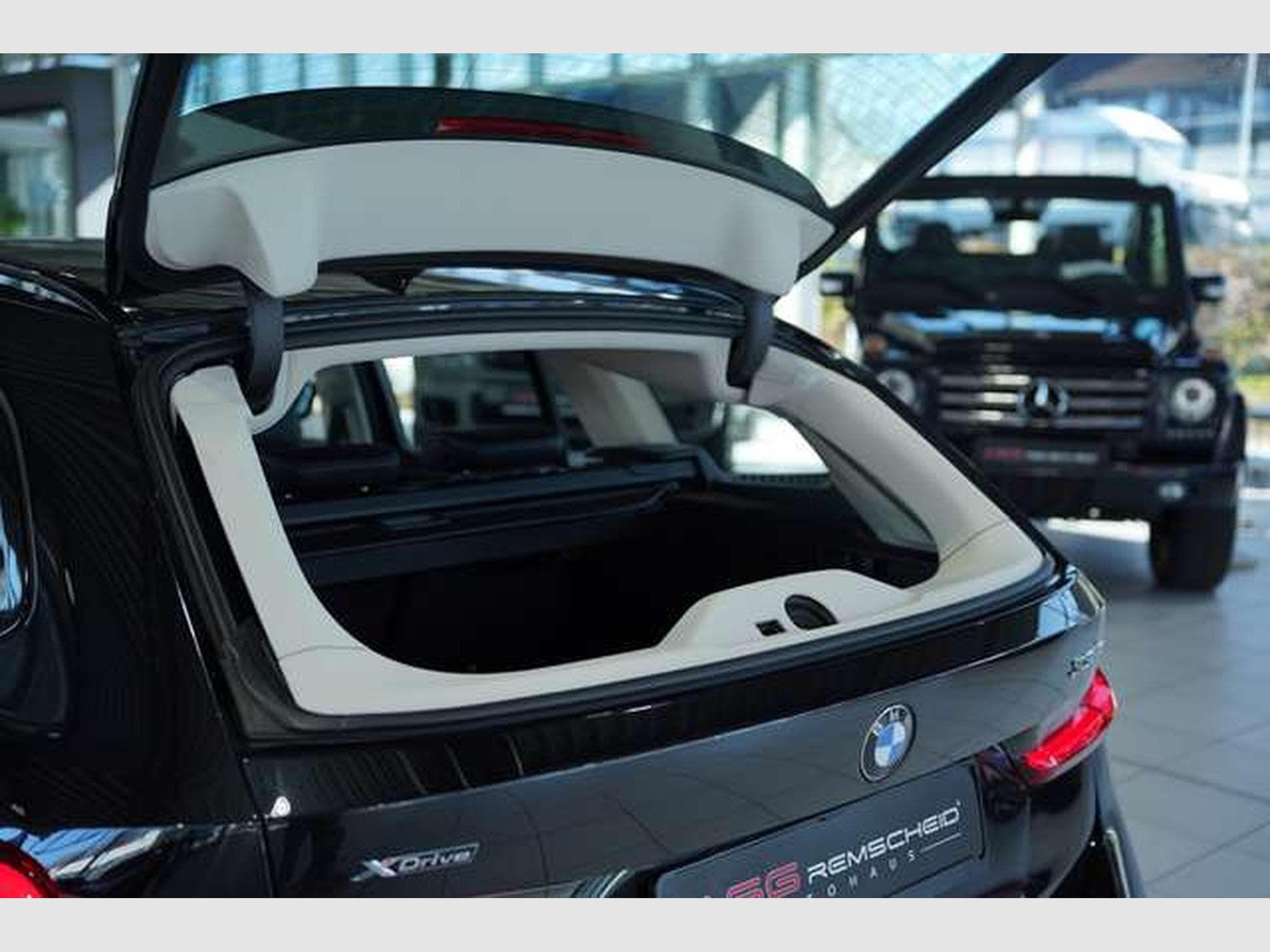 BMW 330 e xD Touring Sport Line *1.H *ACC *H&K *MwSt (2020) - Photo 13