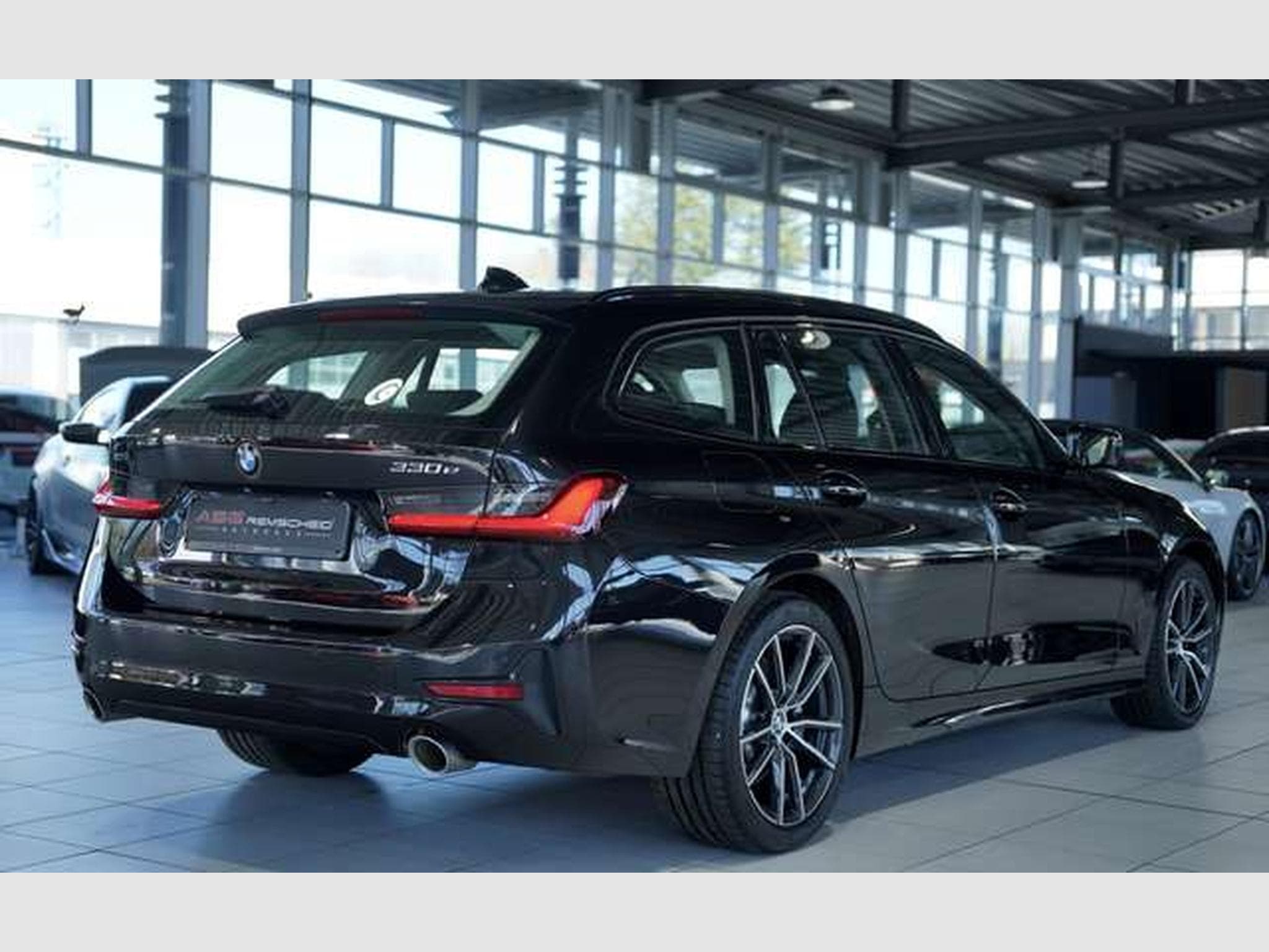 BMW 330 e xD Touring Sport Line *1.H *ACC *H&K *MwSt (2020) - Photo 9