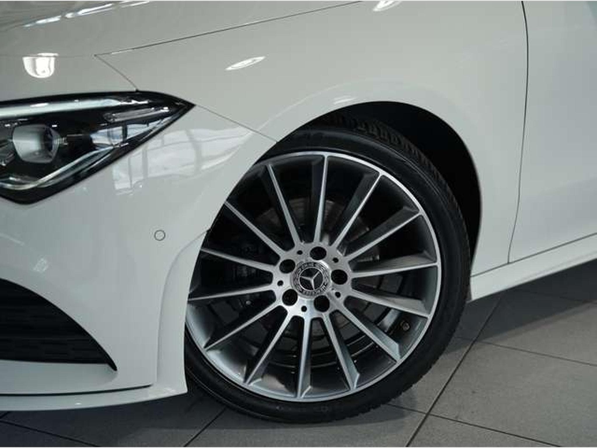 Mercedes CLA 180 AMG Line *19 *Digital*Business*Ambiente (2019) - Photo 3