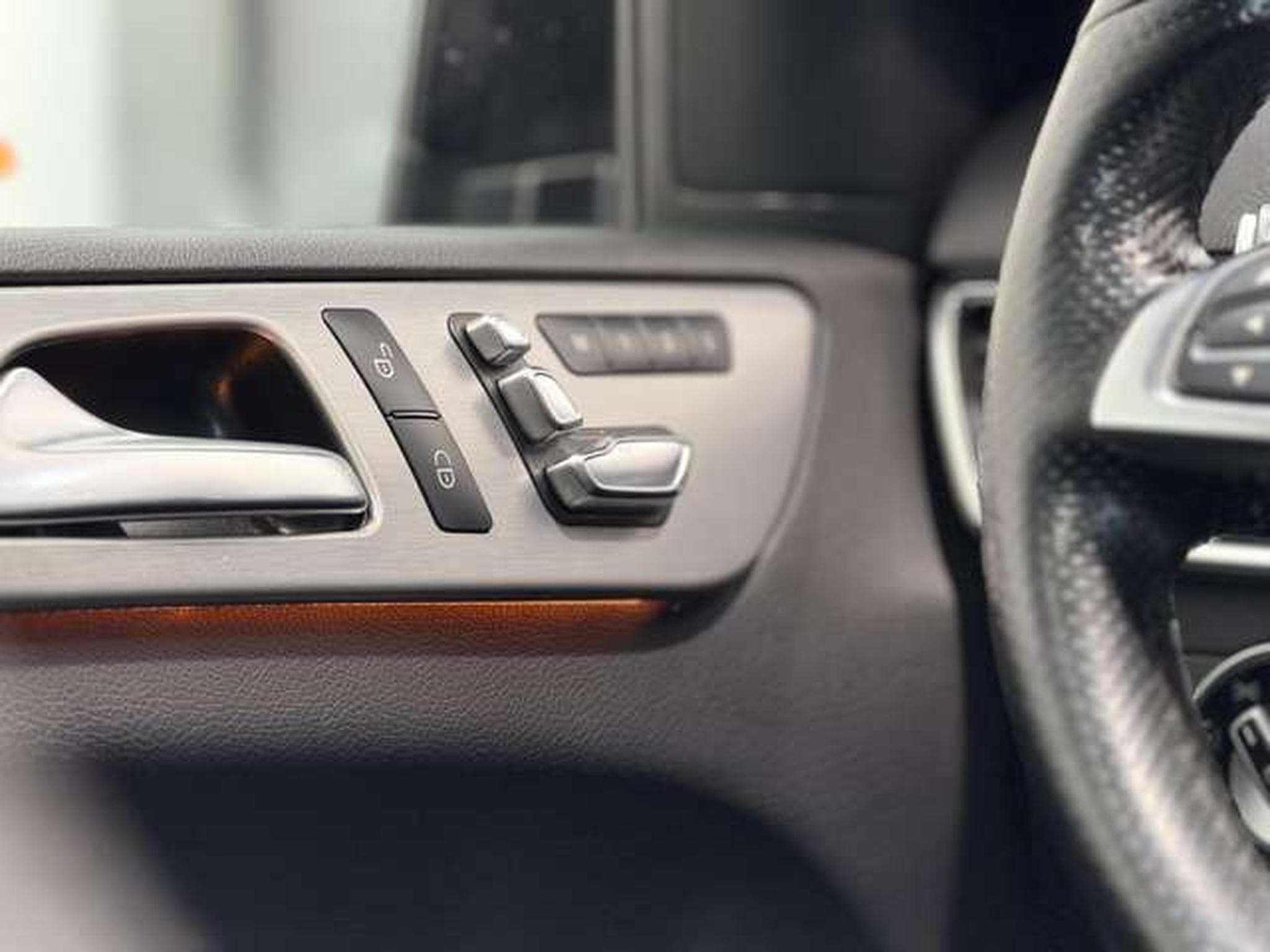 Mercedes GLE 350 d 4M AMG Line 2.H *Pano*Night*AHK*Memory (2018) - Photo 13