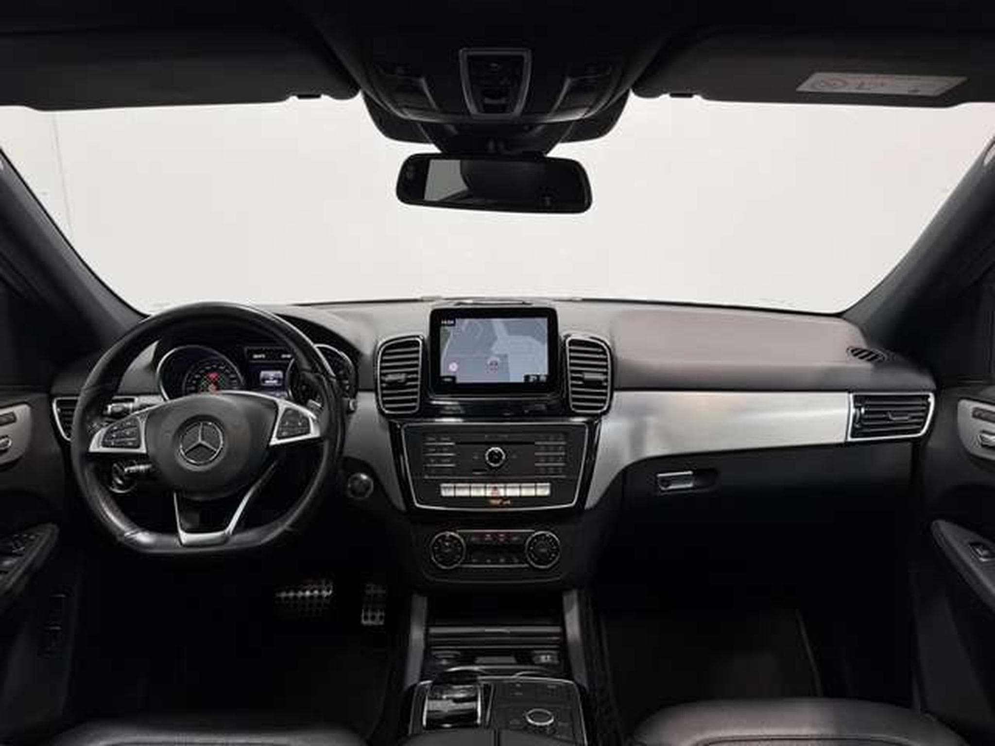 Mercedes GLE 350 d 4M AMG Line 2.H *Pano*Night*AHK*Memory (2018) - Photo 8