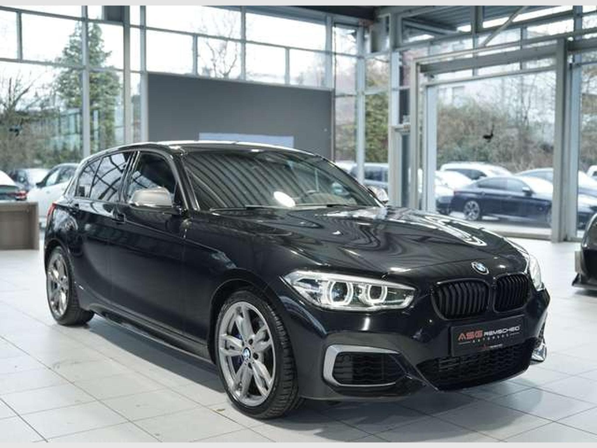 BMW M135 xDrive *H&K *PDC *AHK *Business-Paket (2016) - Foto 5