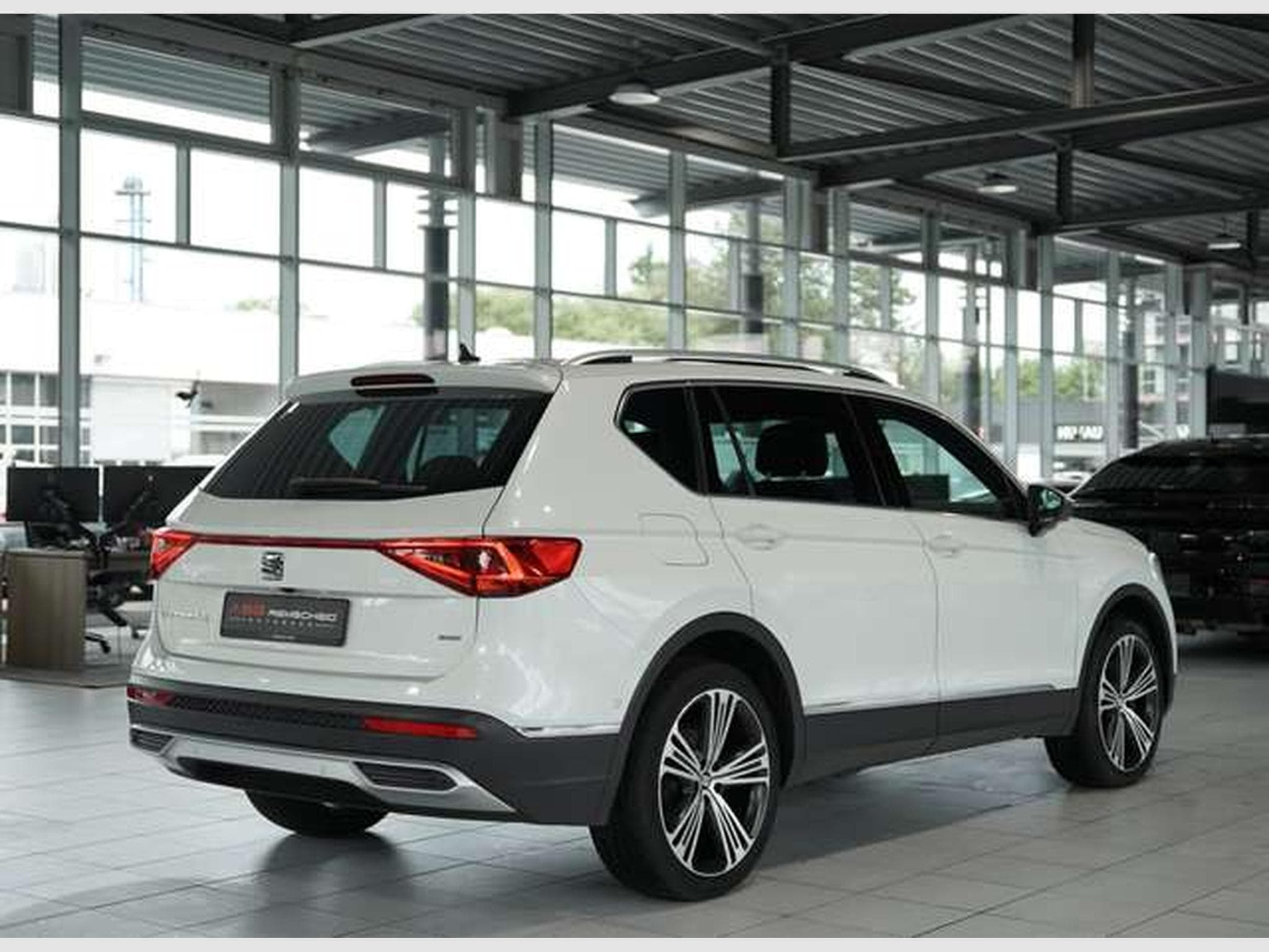 SEAT Tarraco Xcellence 4D *20 *7-Sitz*AHK*Pano*MEMO (2019) - Foto 7