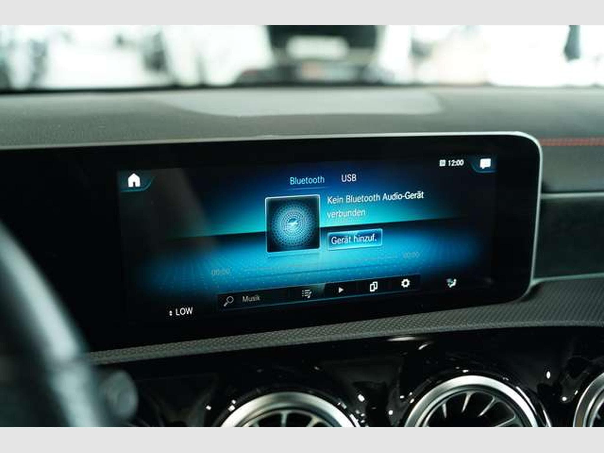 Mercedes CLA 200 Lim AMG Line 2.H *Pano*Digital*AHK*Night (2019) - Foto 41