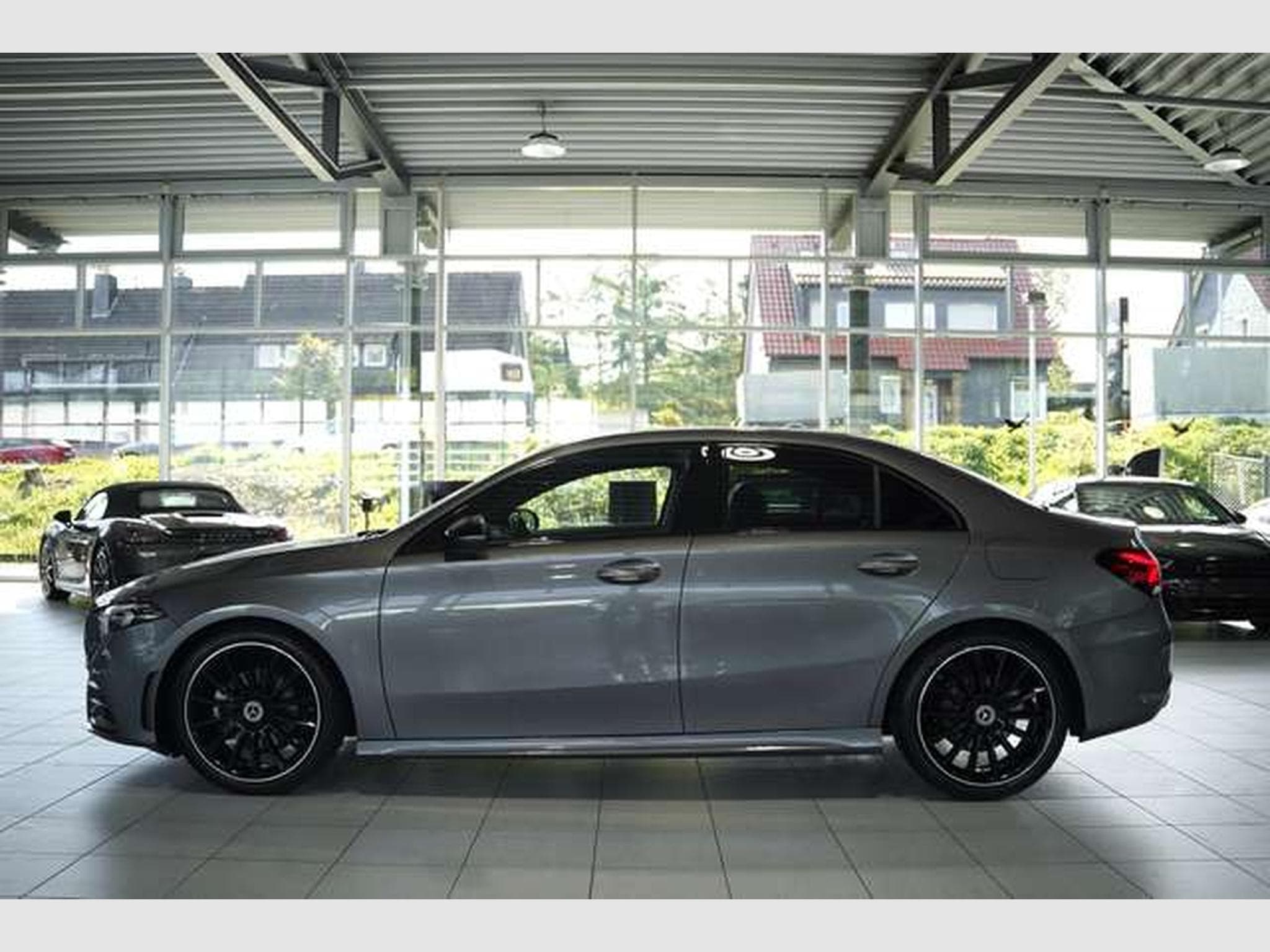 Mercedes A 200 Limousine AMG Line *2.H *19 *Night*Kamera (2022) - Foto 12