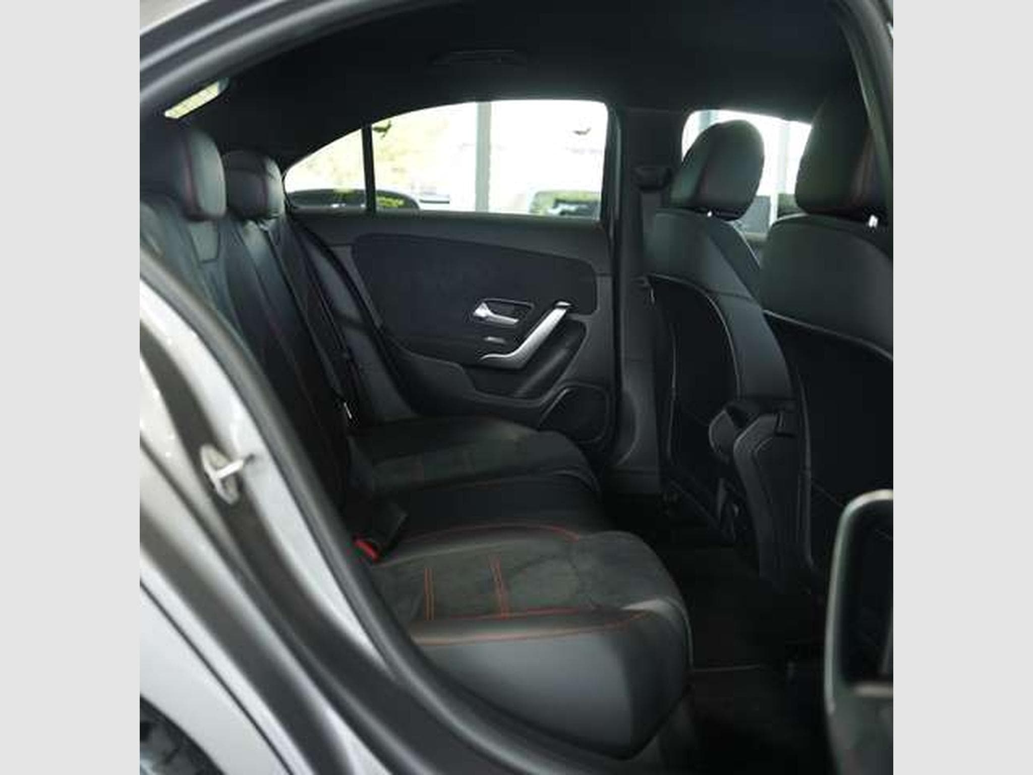Mercedes A 200 Limousine AMG Line *2.H *19 *Night*Kamera (2022) - Foto 20