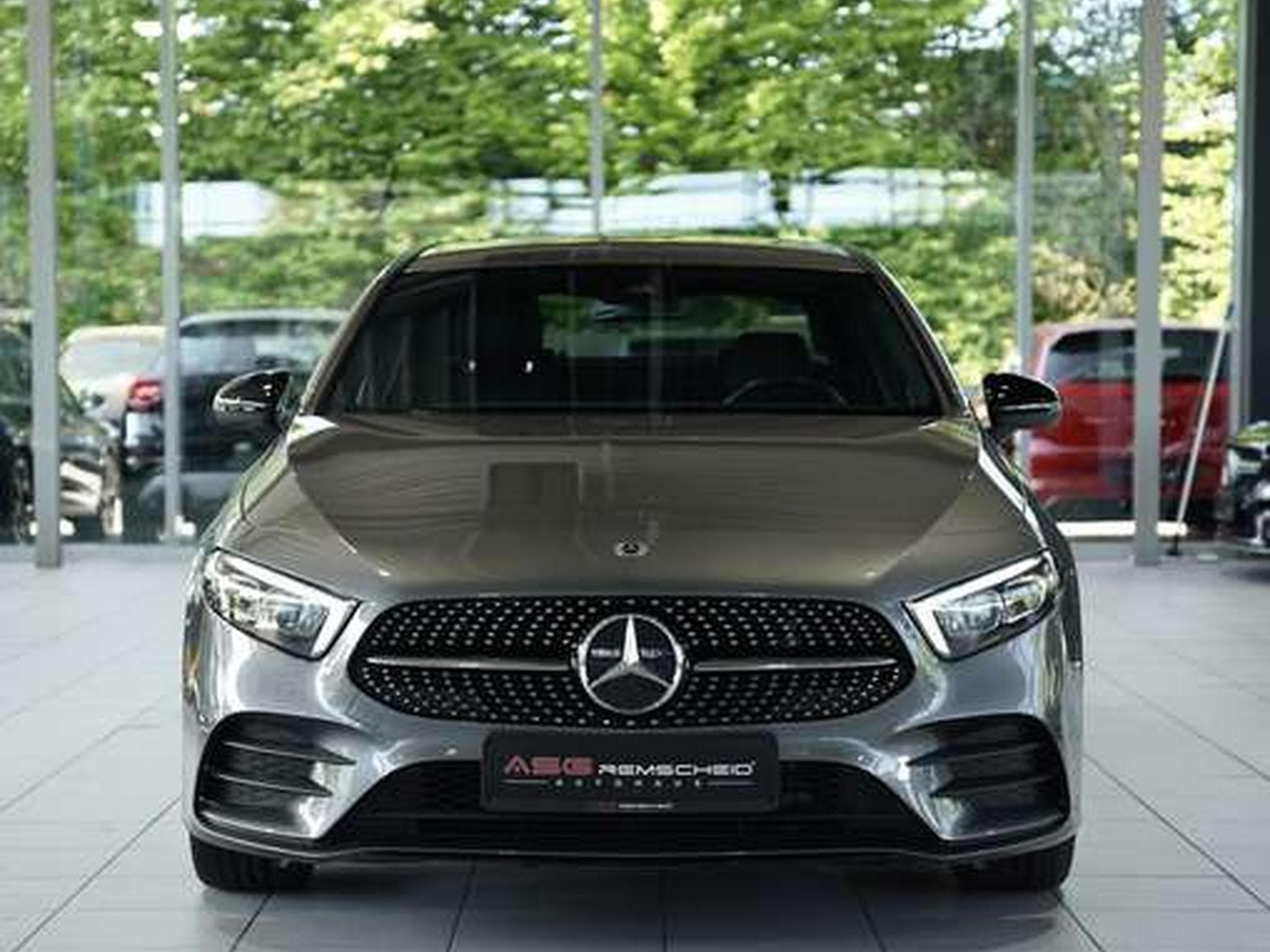 Mercedes A 200 Limousine AMG Line *2.H *19 *Night*Kamera (2022) - Foto 4