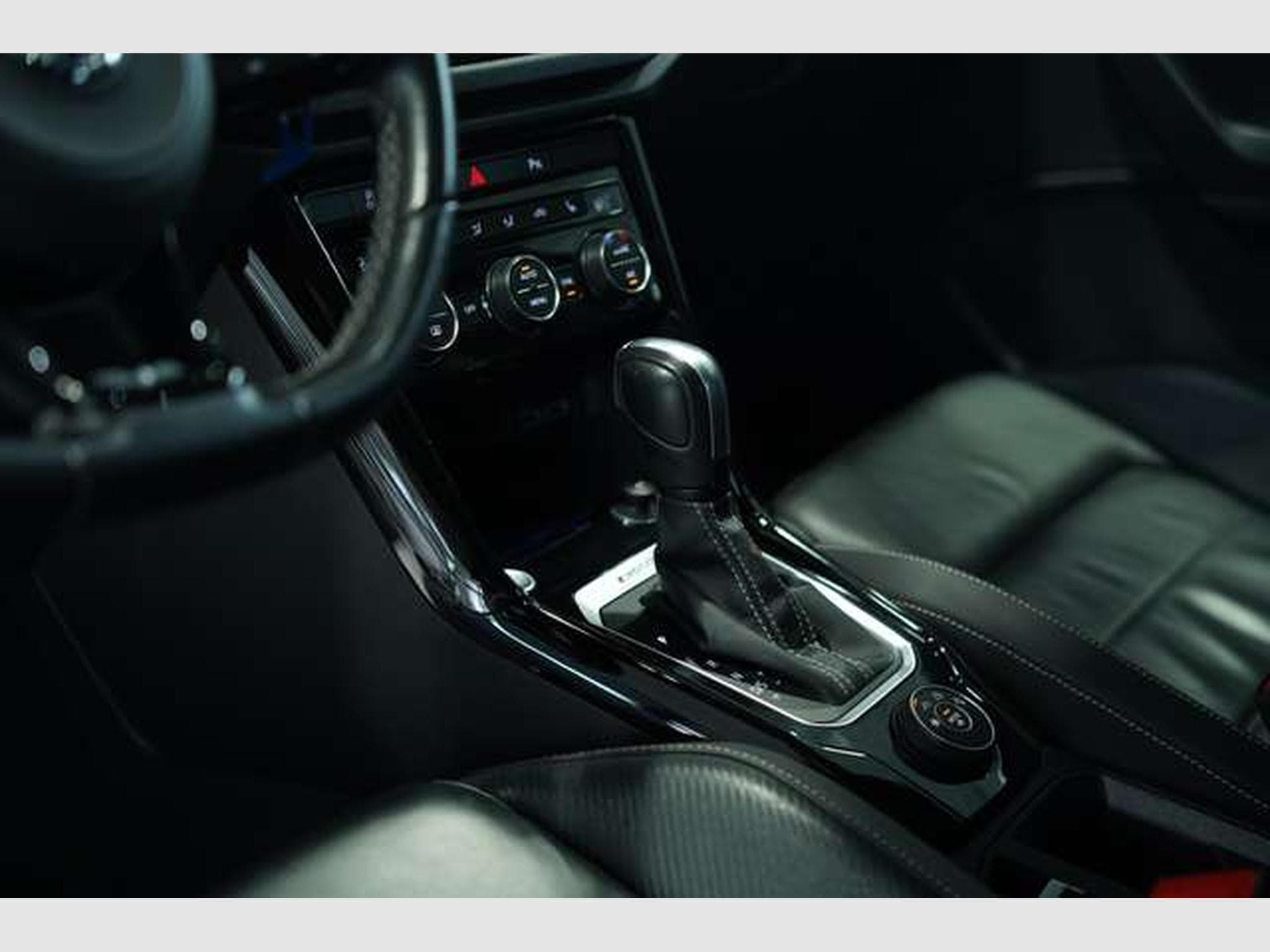 VW T-Roc R 4M *2.H *19 *ACC *AKRA *Pano *AHK *DCC (2020) - Foto 35