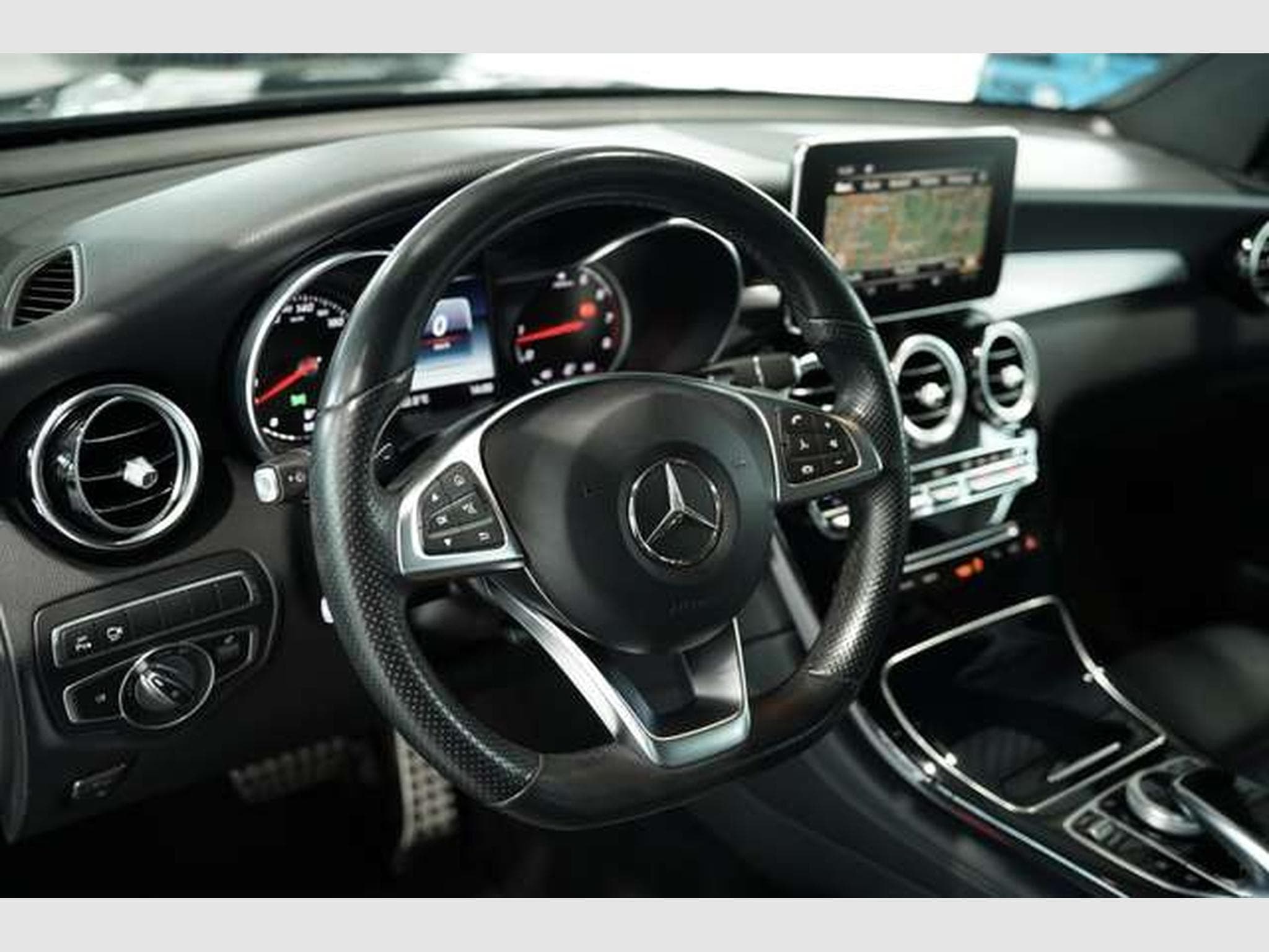 Mercedes GLC 250 4M AMG Line *19*GSD*Ambiente*Kamera*SHZ (2018) - Foto 22