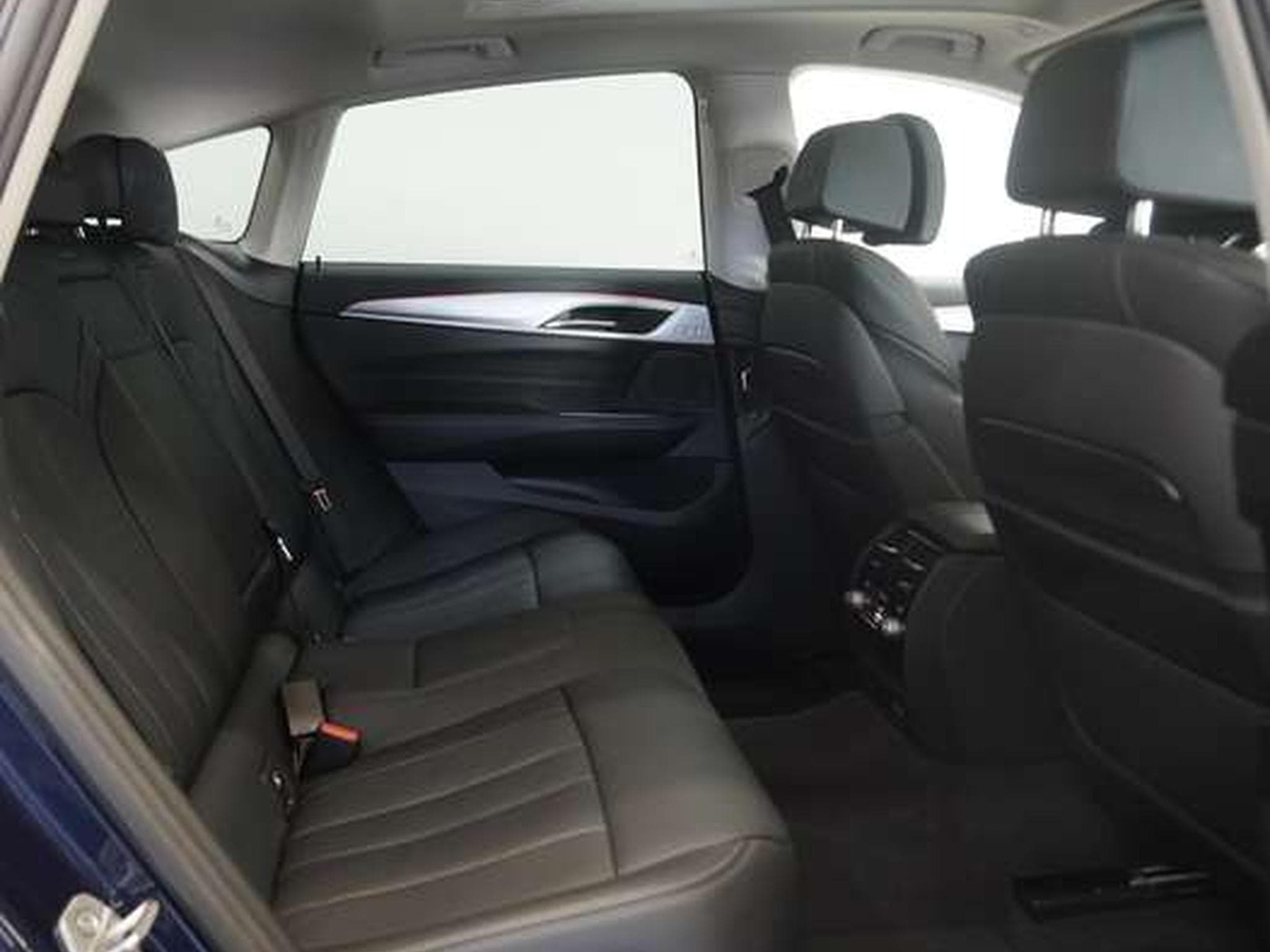 BMW 630 d xDrive *18 *Pano *Live *H-UP (2020) - Foto 17