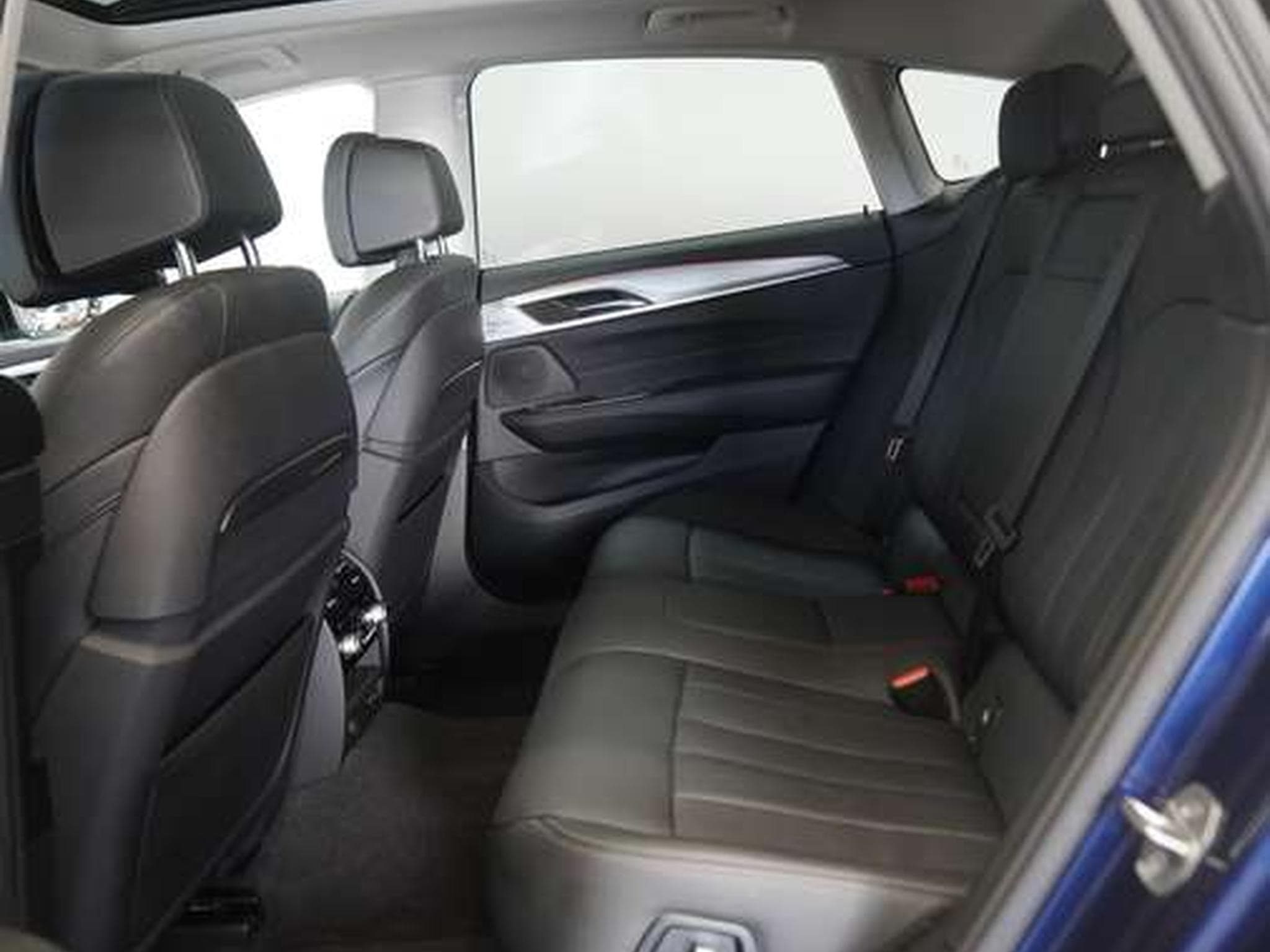 BMW 630 d xDrive *18 *Pano *Live *H-UP (2020) - Foto 37