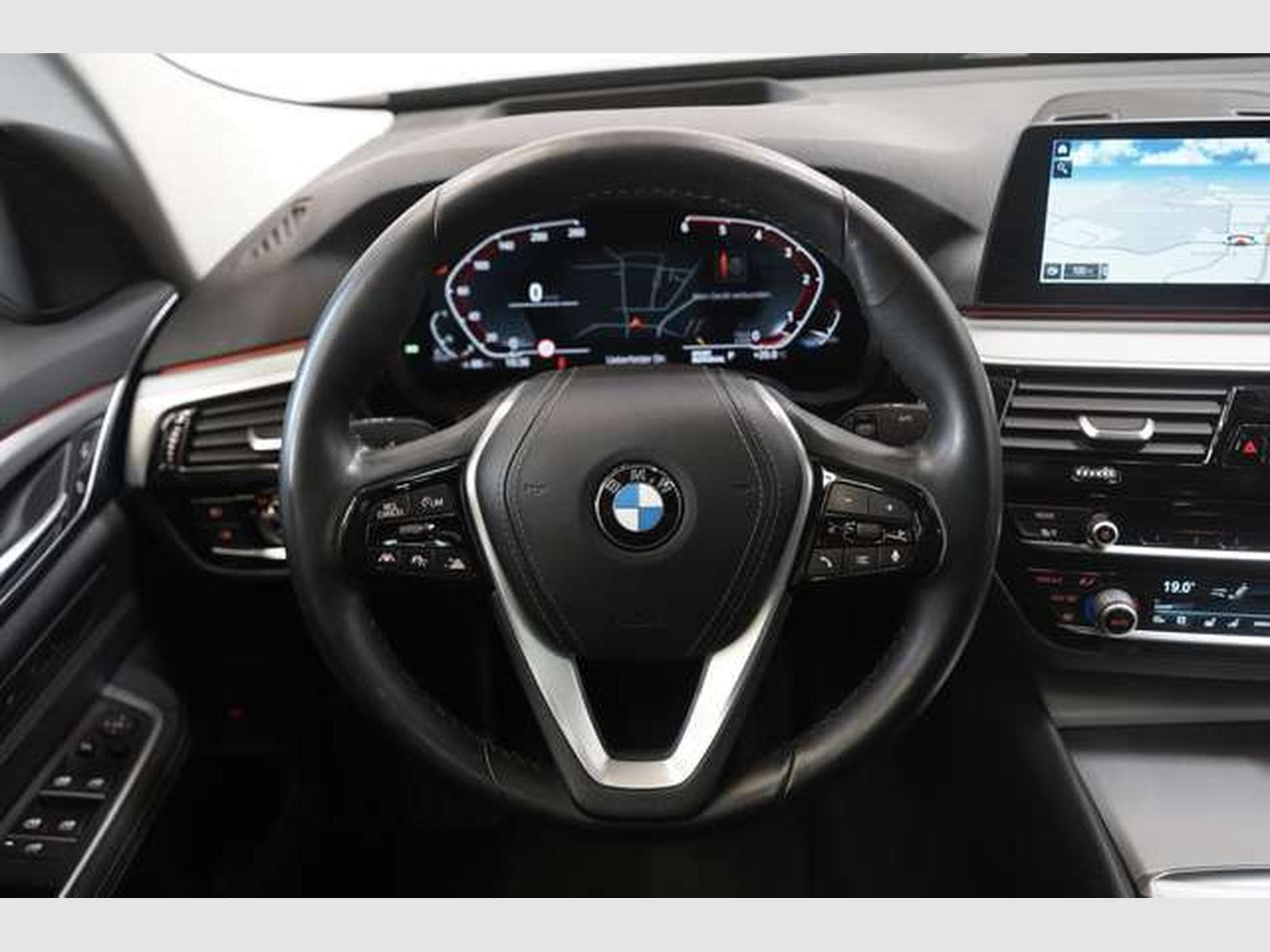 BMW 630 d xDrive *18 *Pano *Live *H-UP (2020) - Foto 38