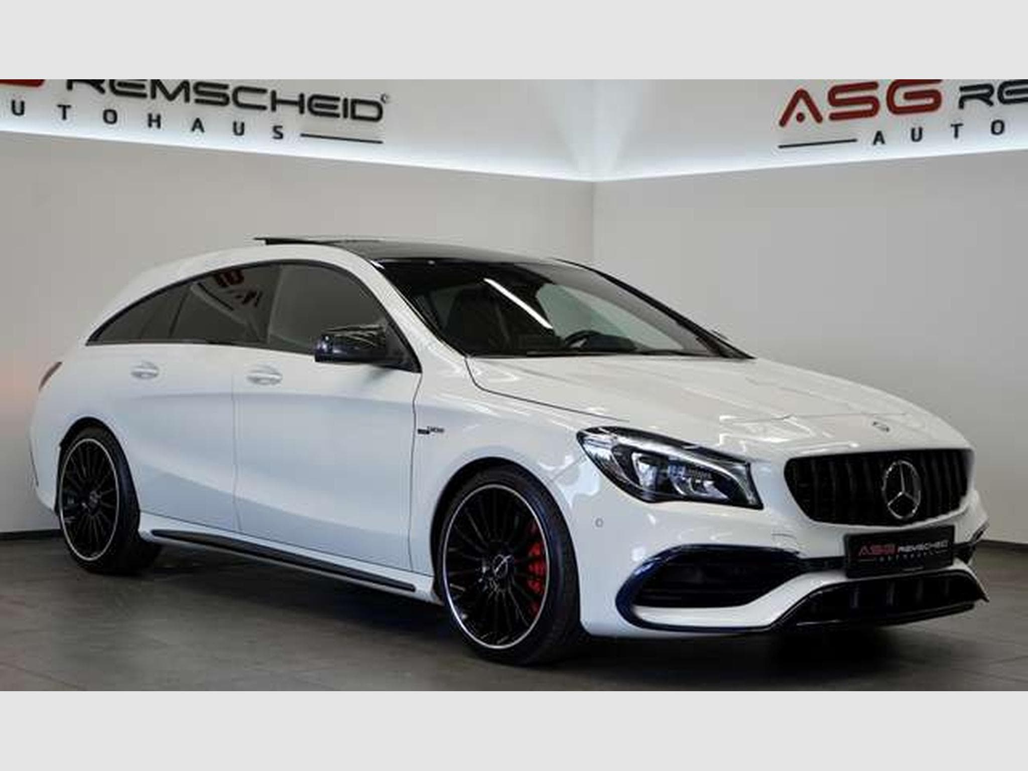 Mercedes CLA 45 AMG Schale *Pano S-Abgas * (2016) - Foto 5