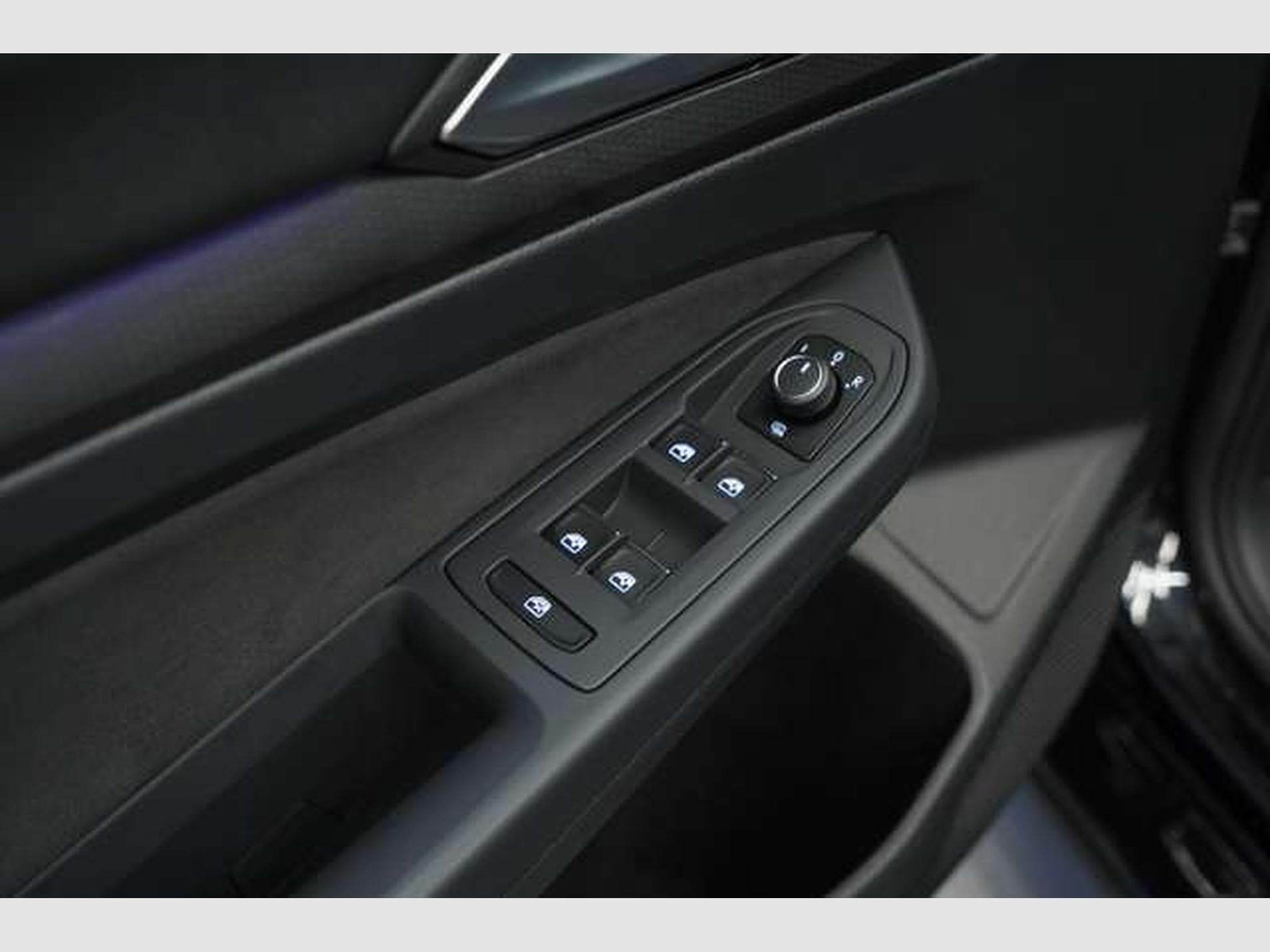 VW Golf 8 GTD DSG BlackStyle *19 *ACC*Pano*Kam (2022) - Foto 23