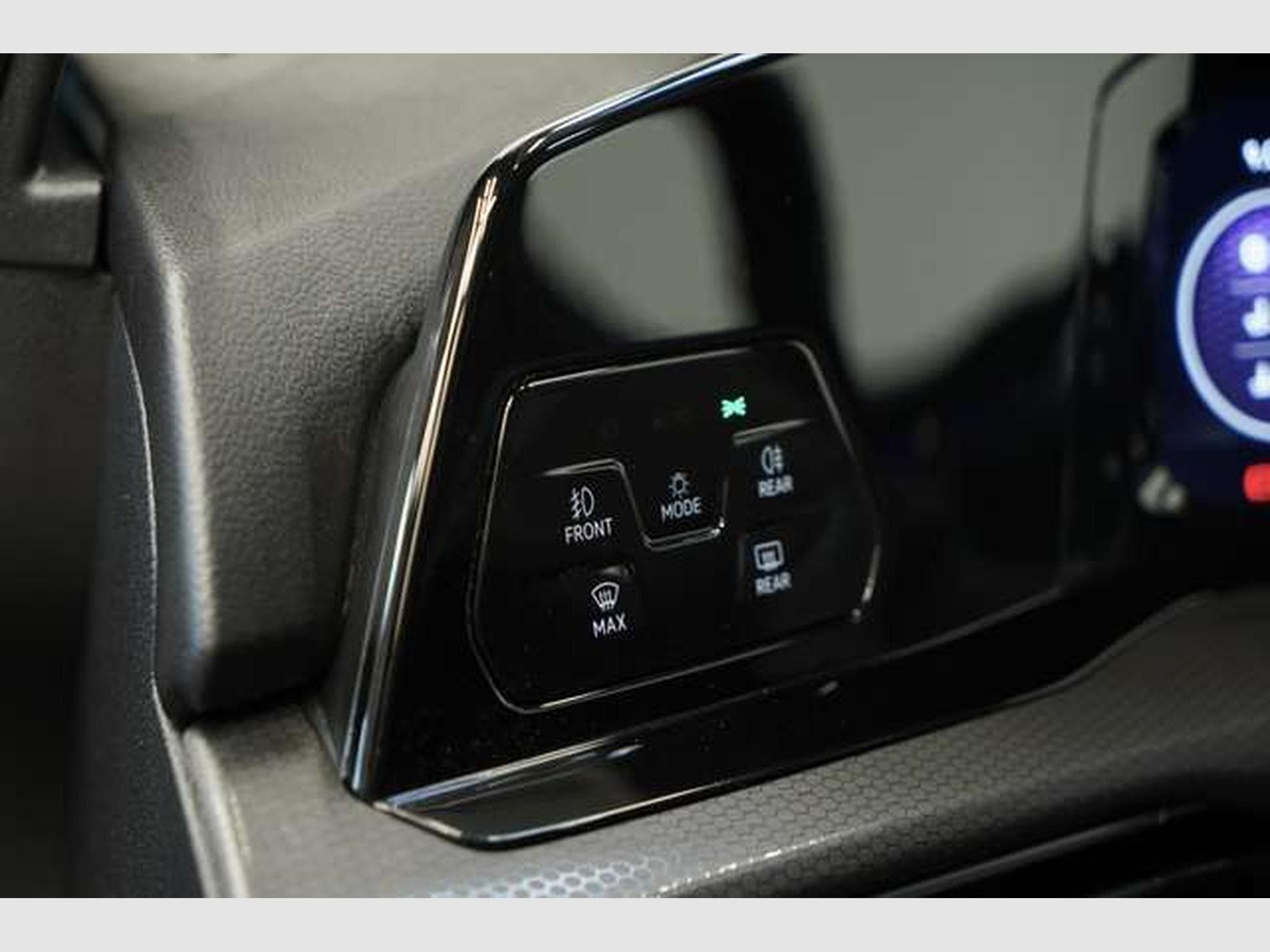 VW Golf 8 GTD DSG BlackStyle *19 *ACC*Pano*Kam (2022) - Foto 24
