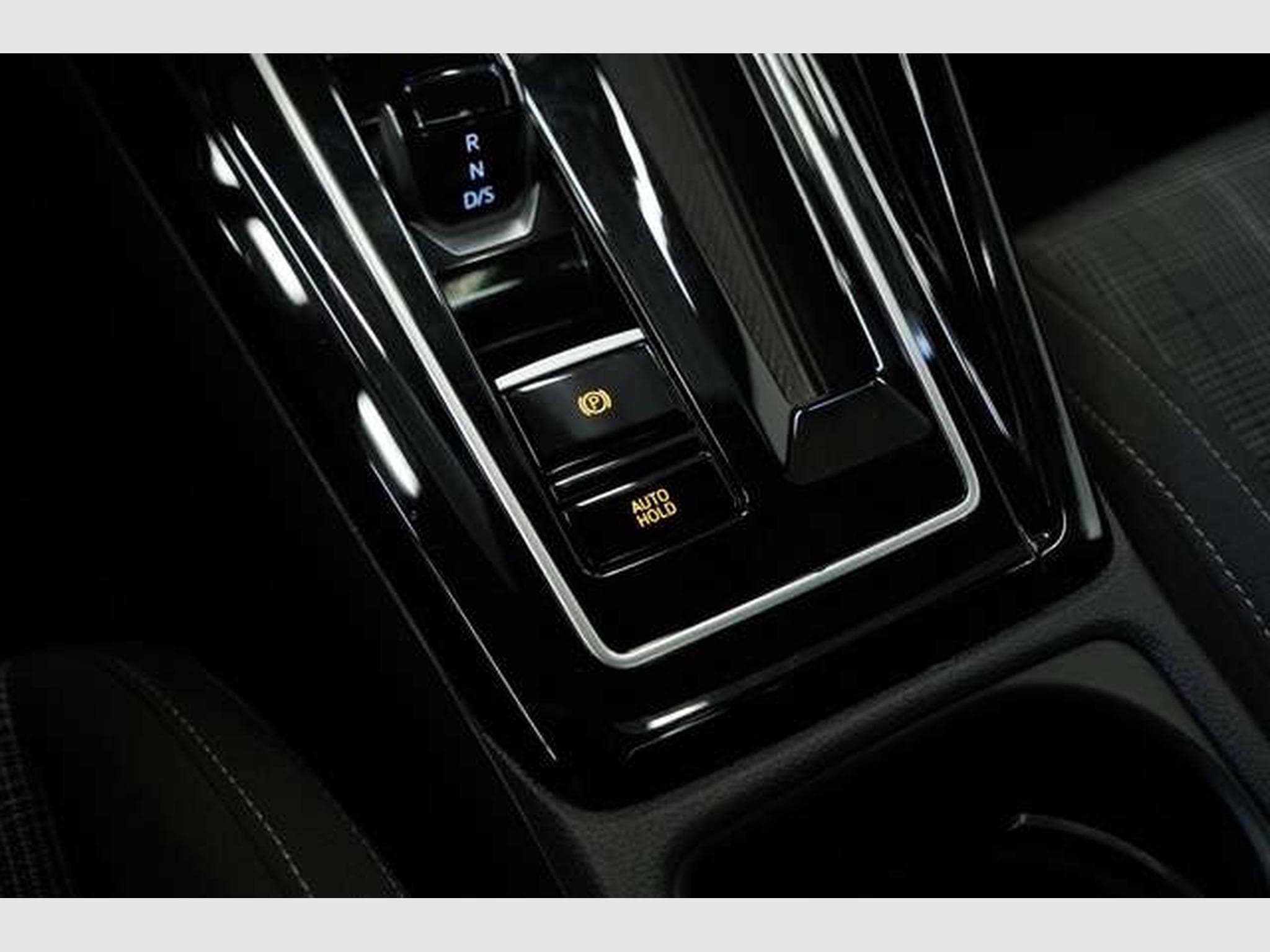 VW Golf 8 GTD DSG BlackStyle *19 *ACC*Pano*Kam (2022) - Foto 26