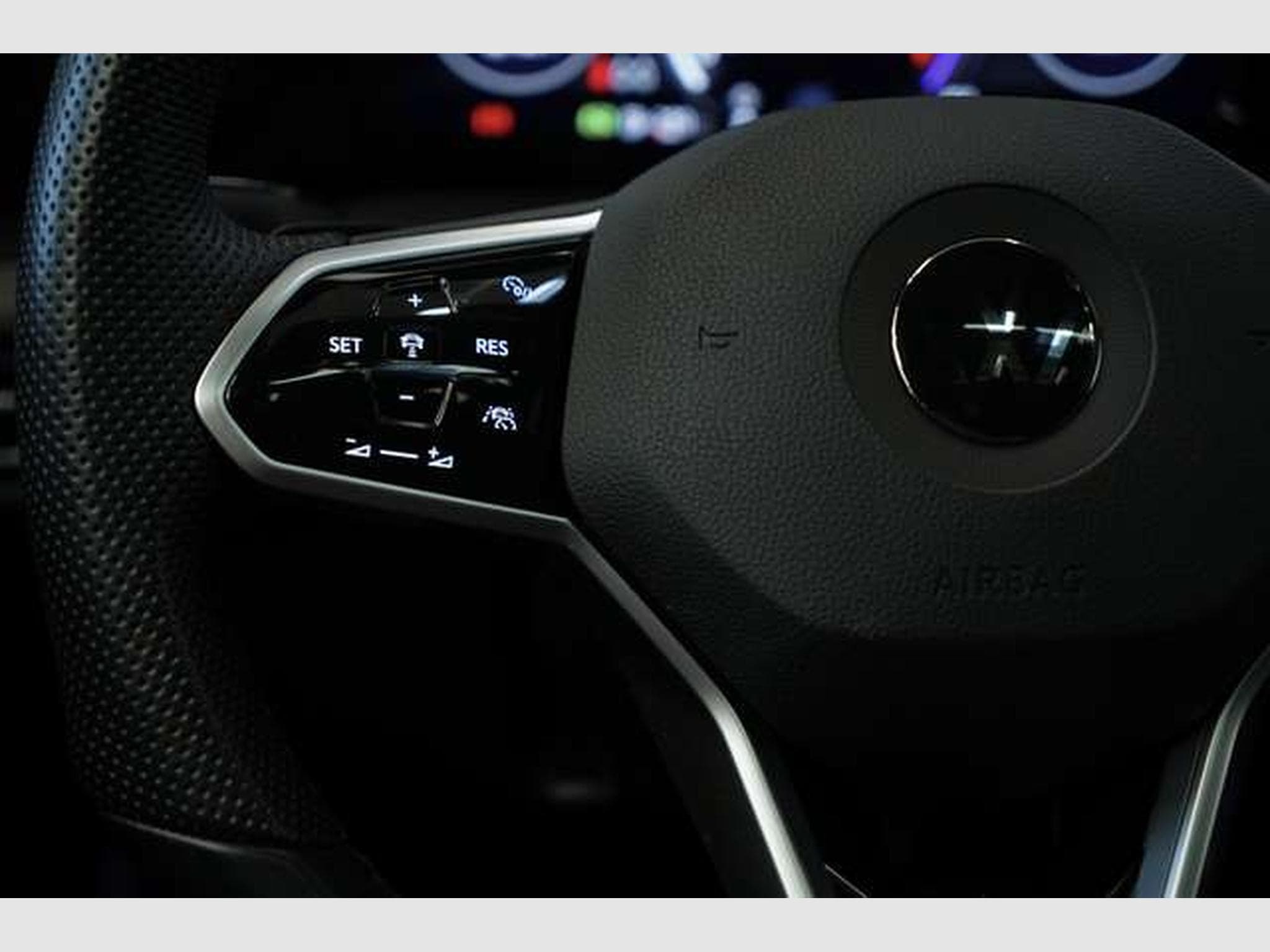 VW Golf 8 GTD DSG BlackStyle *19 *ACC*Pano*Kam (2022) - Foto 40