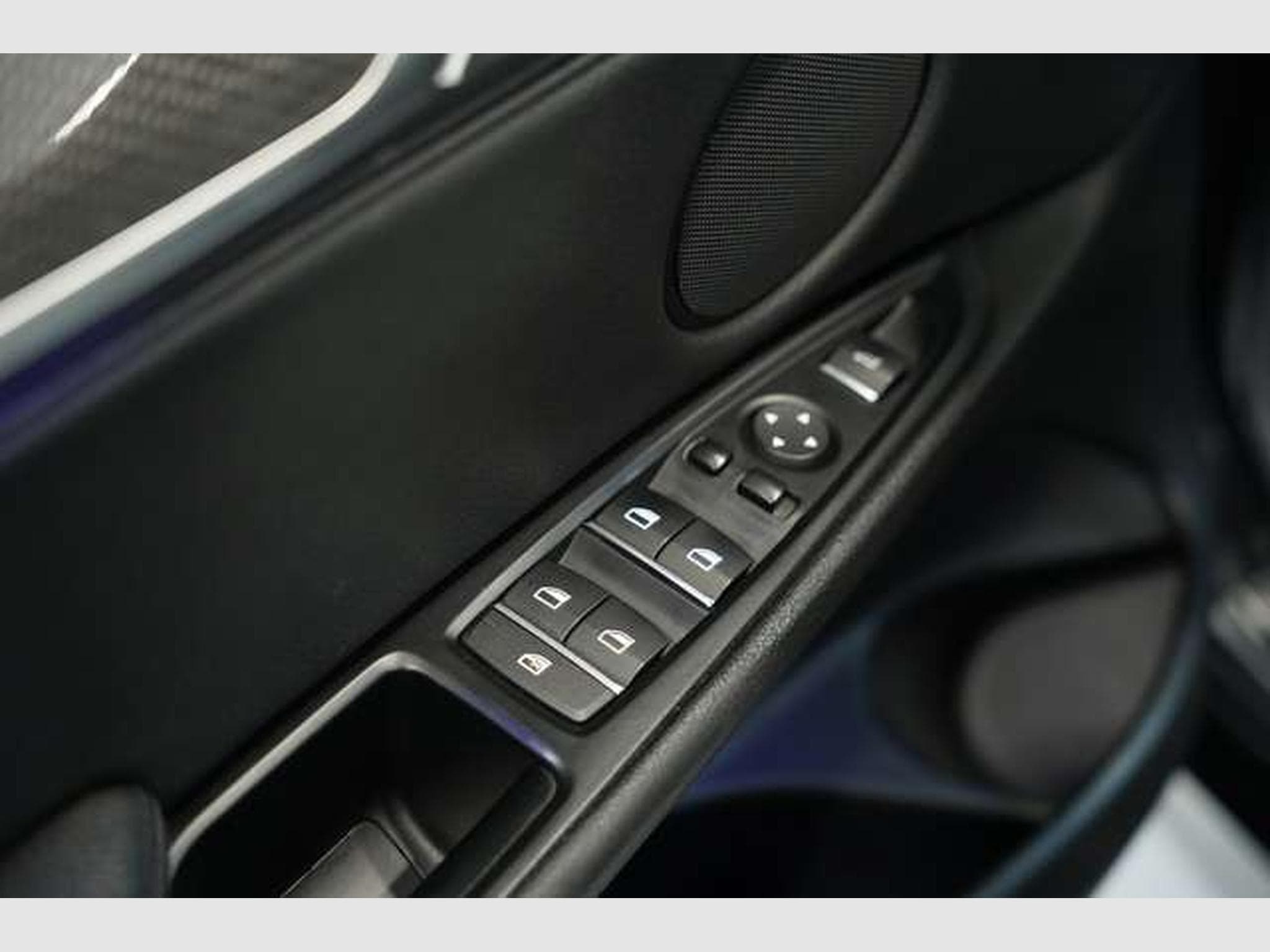 BMW X6 xD 40 d M Sportpaket *Kam *H-UP *20 *Carbon (2015) - Foto 29