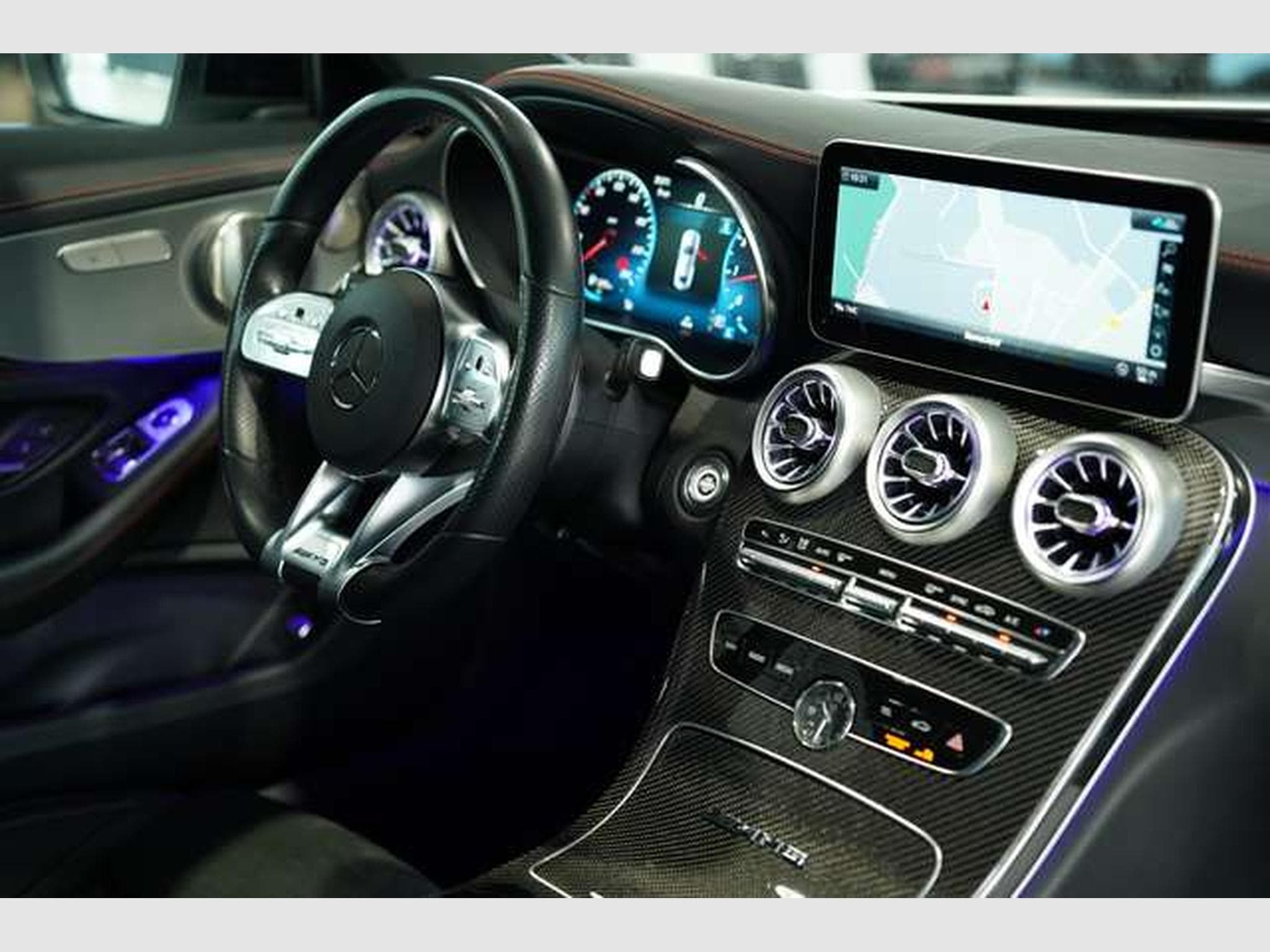 Mercedes C 180 Coupé AMG Line *20 *Pano*C43Optik*Carbon (2022) - Photo 26