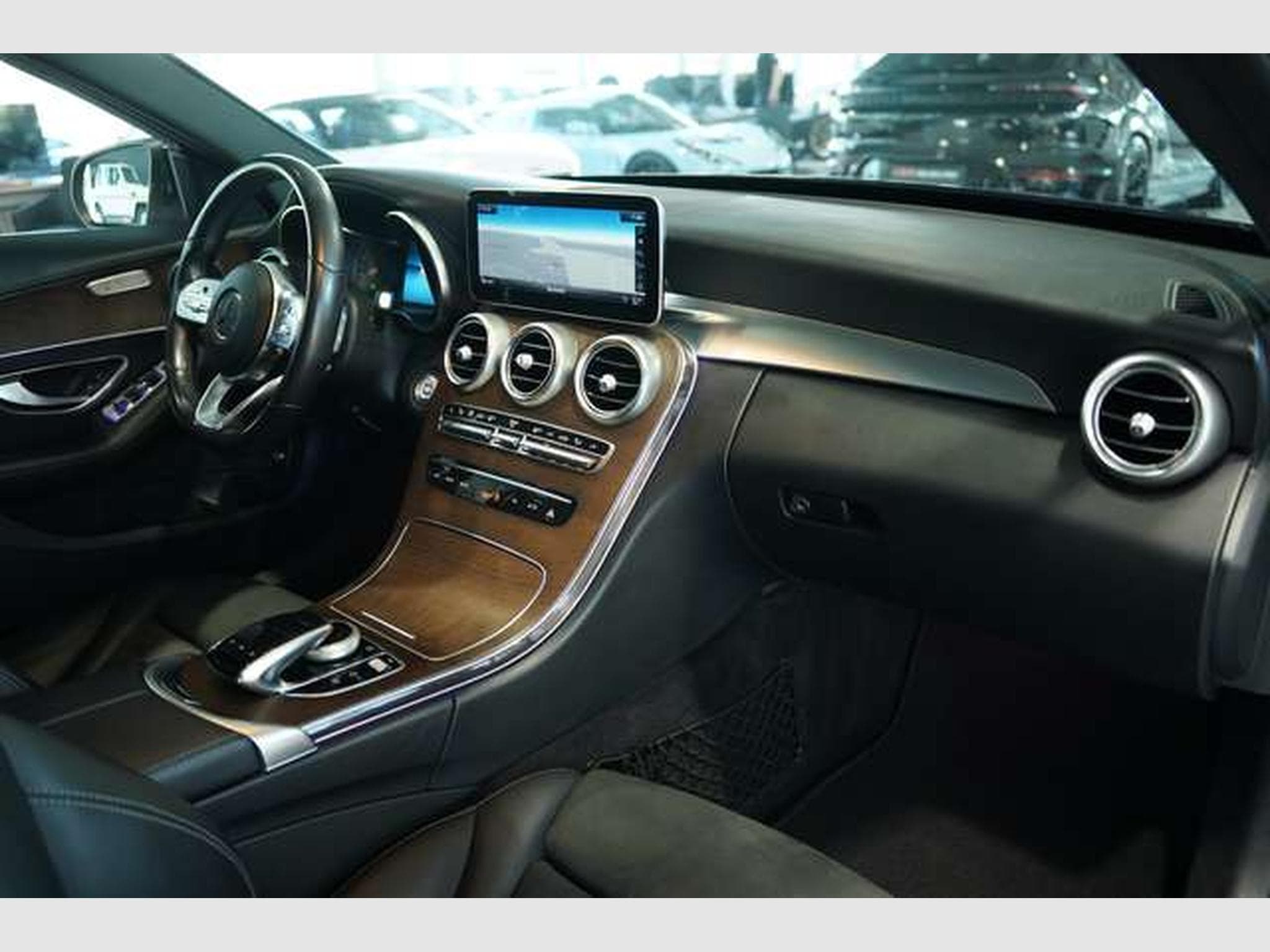 Mercedes C 300 Limousine AMG Line *2.H *19 *Pano *MB100 (2019) - Foto 16