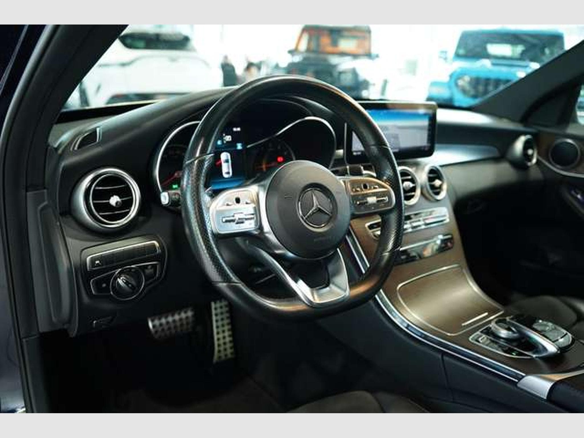 Mercedes C 300 Limousine AMG Line *2.H *19 *Pano *MB100 (2019) - Foto 28