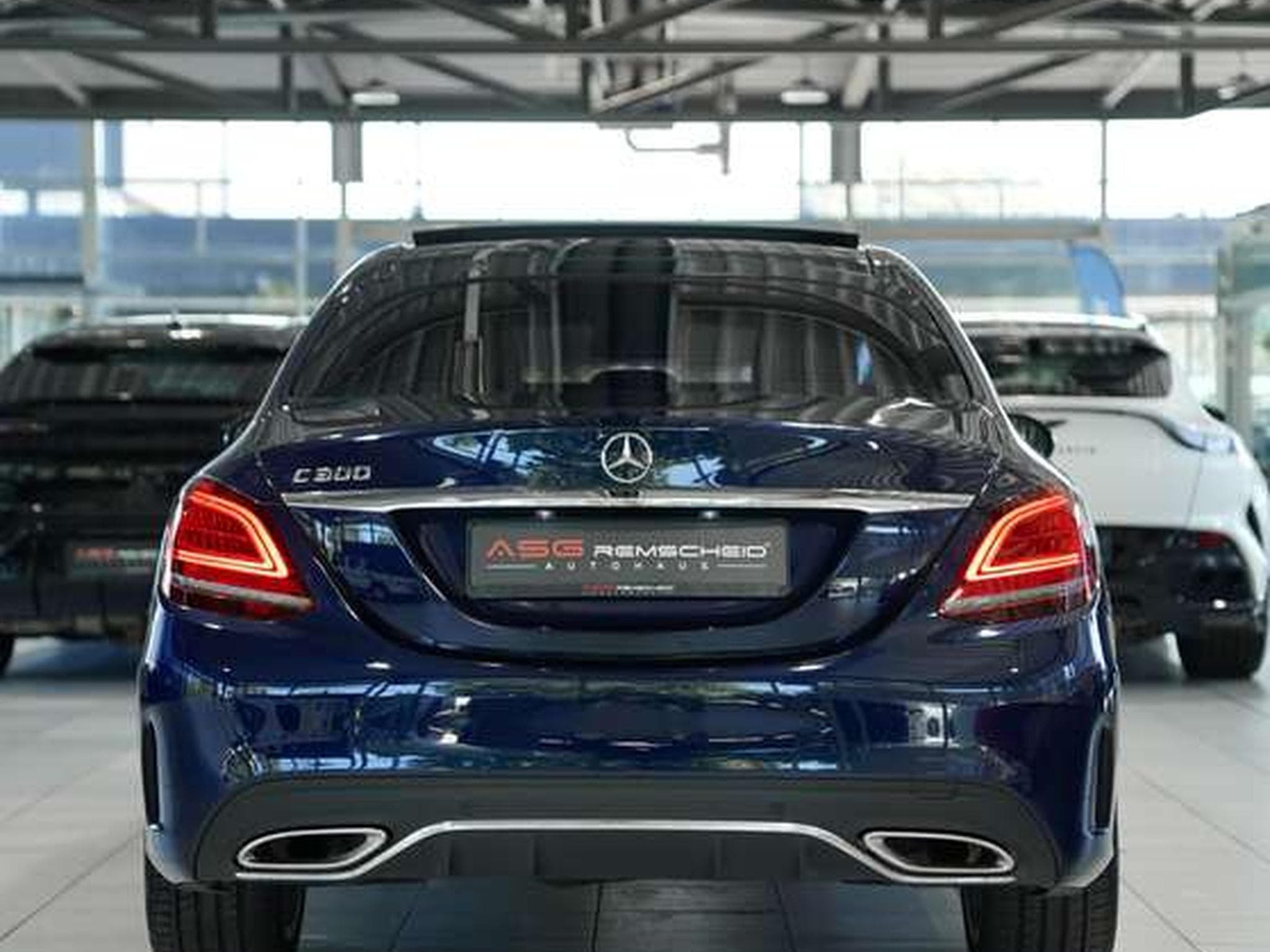 Mercedes C 300 Limousine AMG Line *2.H *19 *Pano *MB100 (2019) - Foto 9