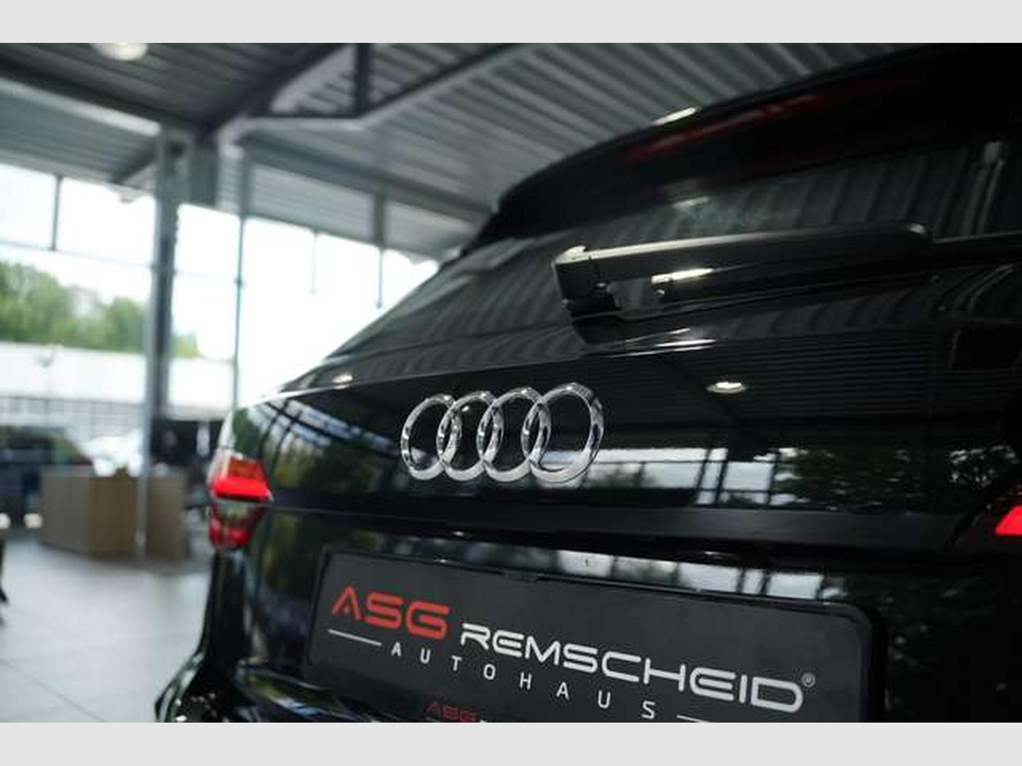 Audi S4 Avant 3.0 TFSI q. 2.H *B&O *MATRIX *S-Sitze (2017) - Photo 12