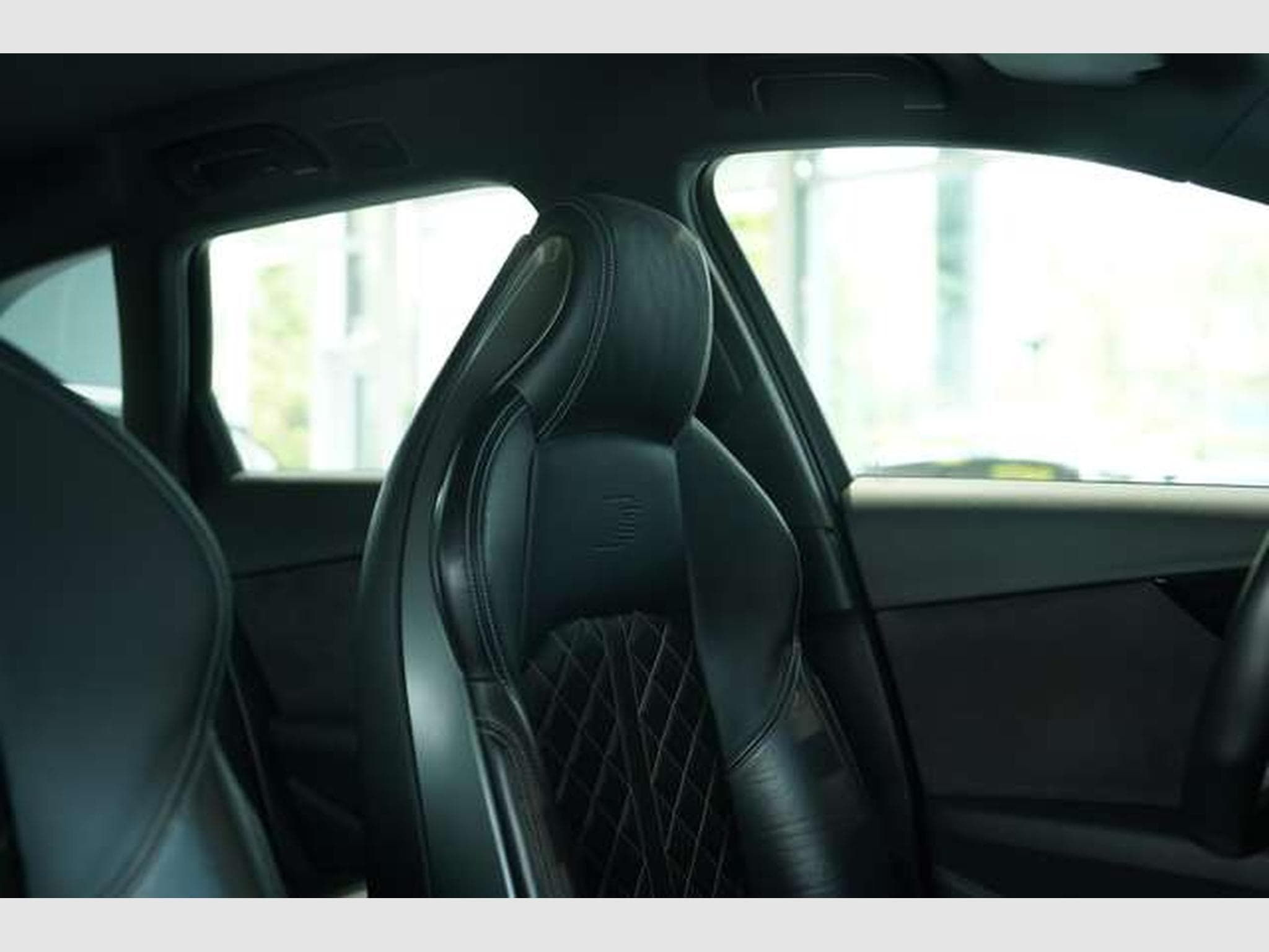 Audi S4 Avant 3.0 TFSI q. 2.H *B&O *MATRIX *S-Sitze (2017) - Photo 19