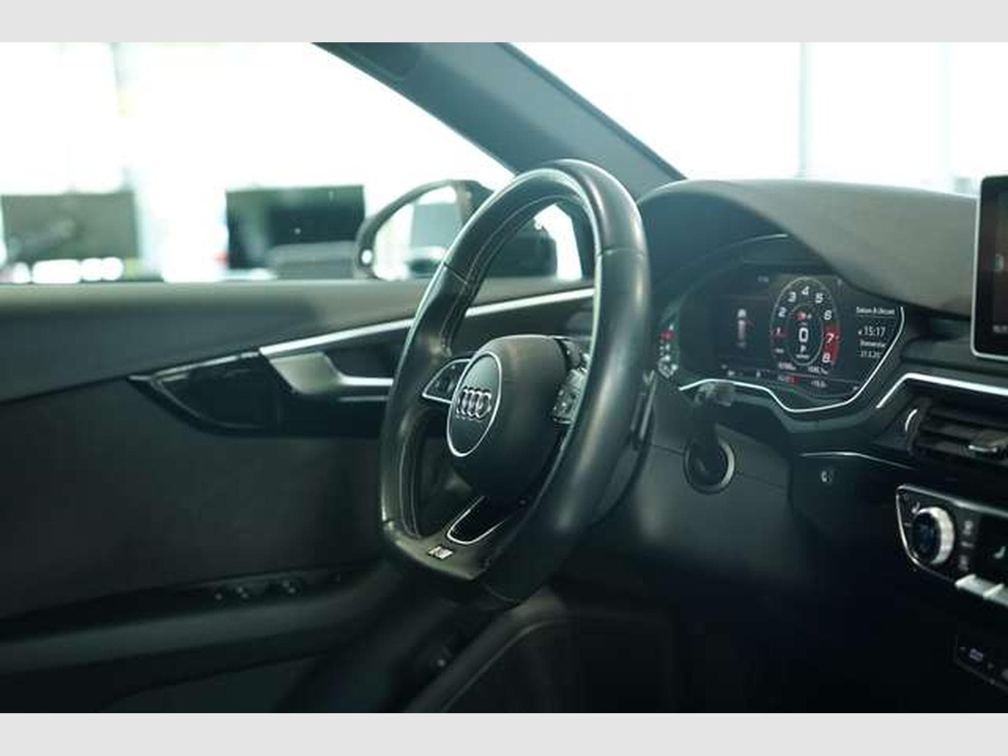 Audi S4 Avant 3.0 TFSI q. 2.H *B&O *MATRIX *S-Sitze (2017) - Photo 22