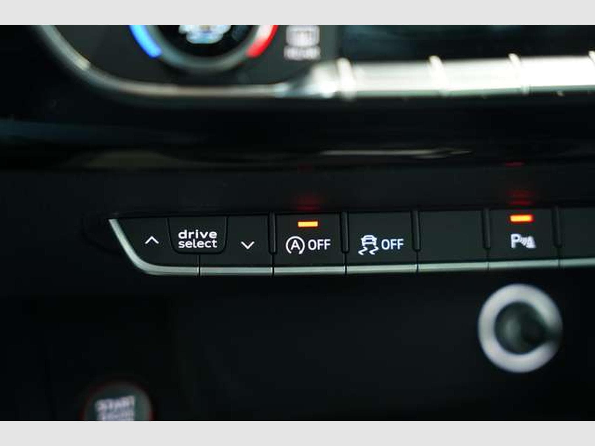 Audi S4 Avant 3.0 TFSI q. 2.H *B&O *MATRIX *S-Sitze (2017) - Photo 32