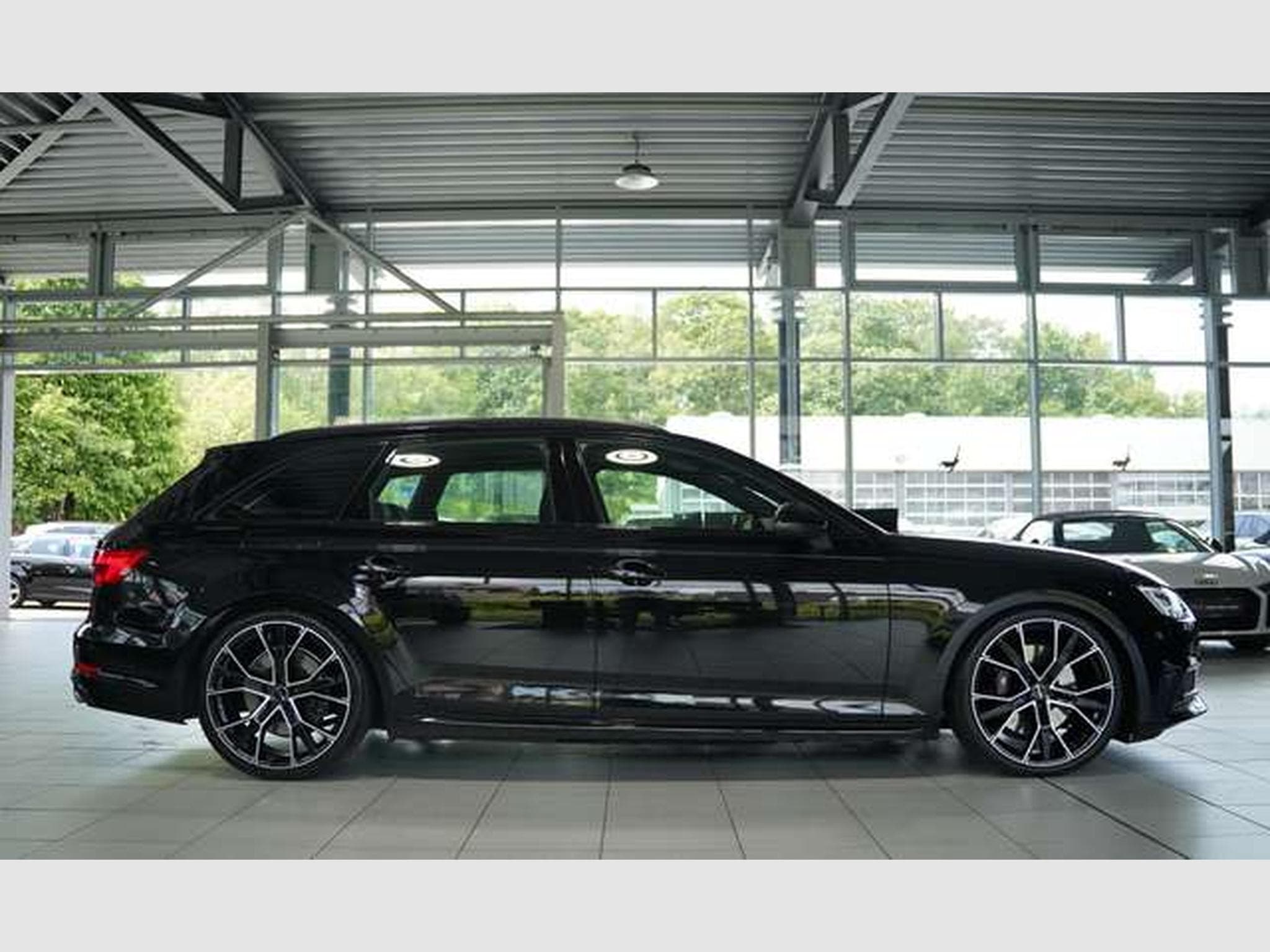 Audi S4 Avant 3.0 TFSI q. 2.H *B&O *MATRIX *S-Sitze (2017) - Photo 6