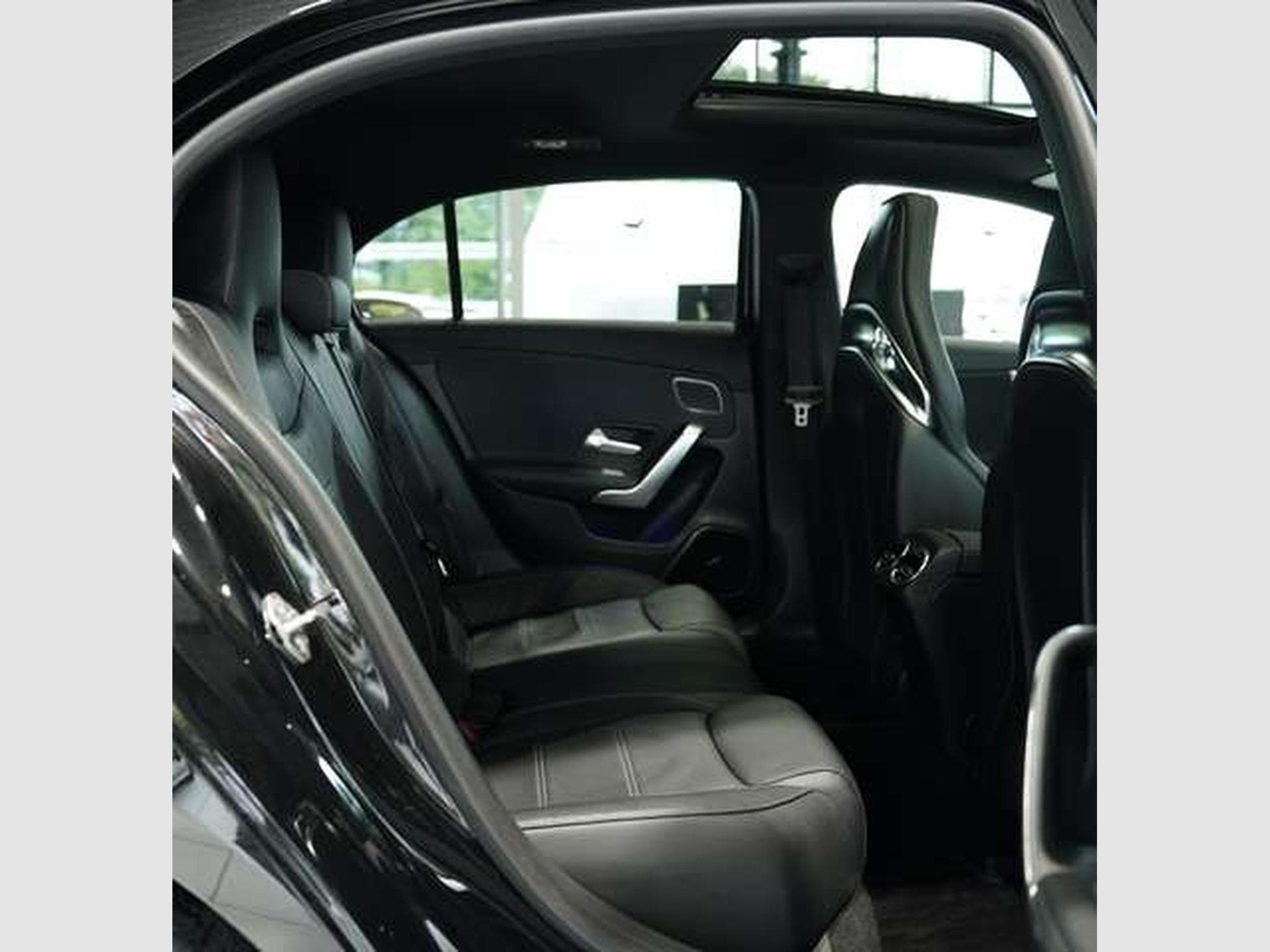 Mercedes A 35 AMG 4M *2.H *19 *Perf-Sitze *Pano *Night (2020) - Photo 24
