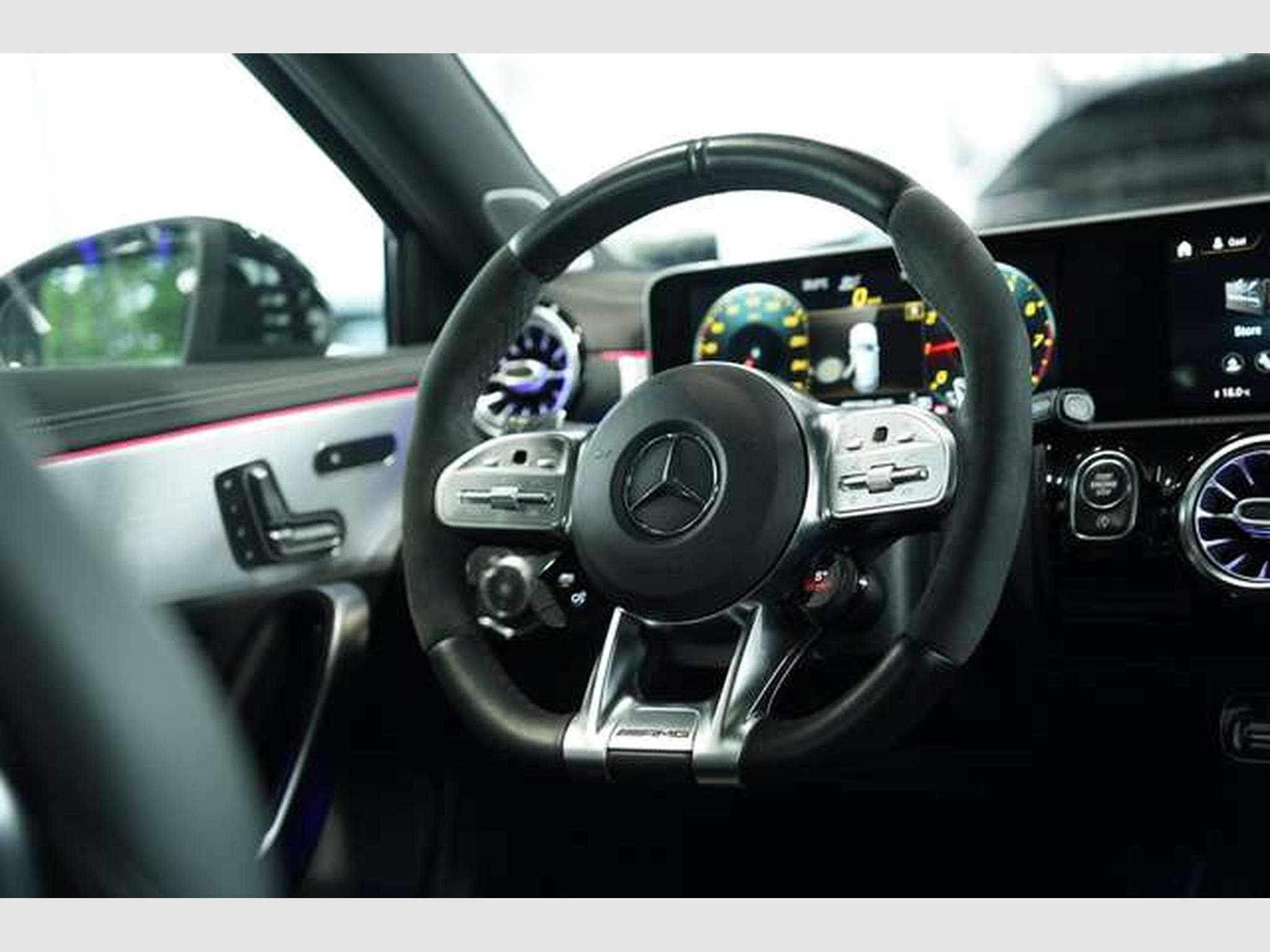 Mercedes A 35 AMG 4M *2.H *19 *Perf-Sitze *Pano *Night (2020) - Photo 46