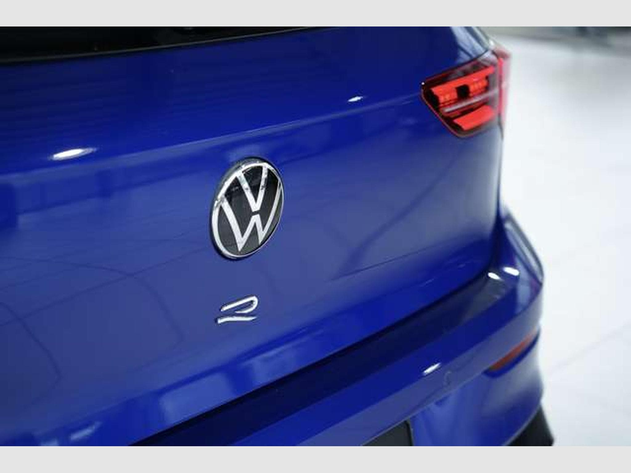 VW Golf R 4M Performance *2.H *19 *AKRA*H&K*Matrix (2021) - Photo 13