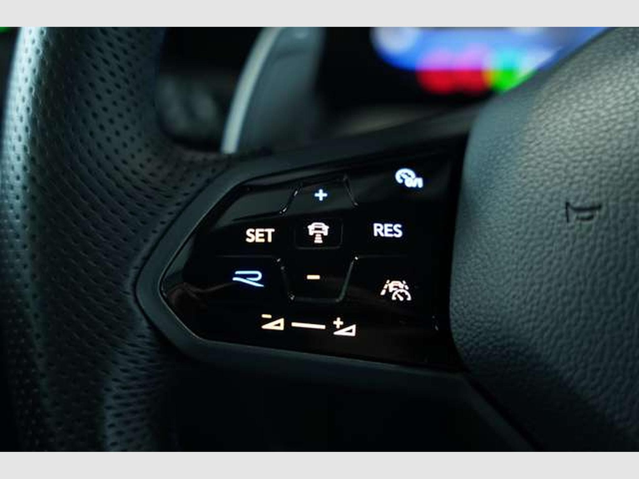 VW Golf R 4M Performance *2.H *19 *AKRA*H&K*Matrix (2021) - Photo 27