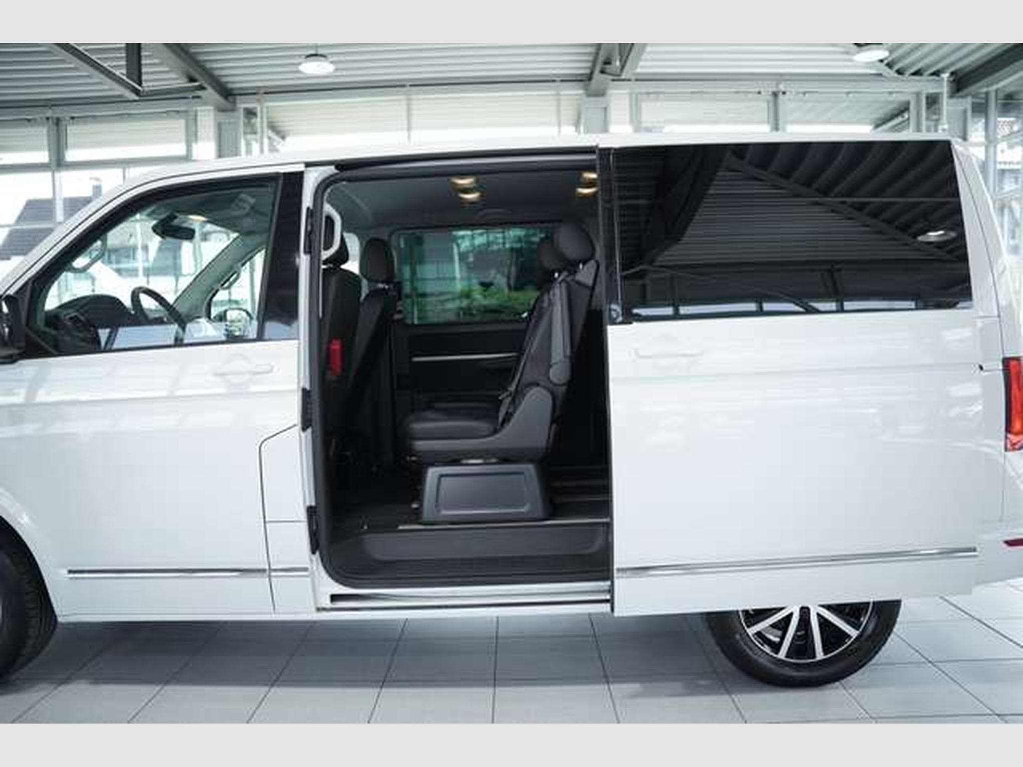 VW T6.1 Generation Six *1.H *ACC*AHK*7-Sitze (2018) - Photo 12