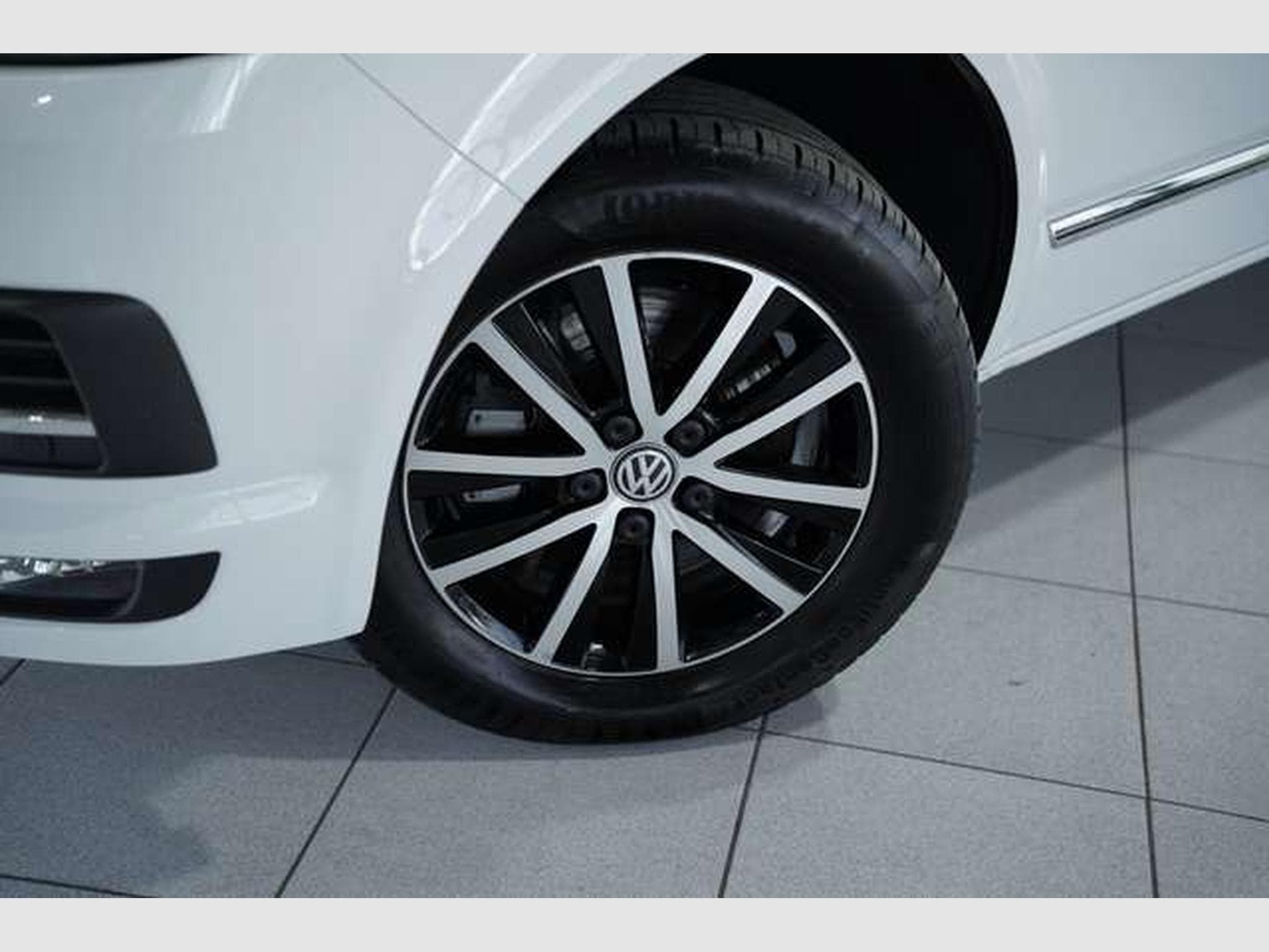 VW T6.1 Generation Six *1.H *ACC*AHK*7-Sitze (2018) - Photo 3