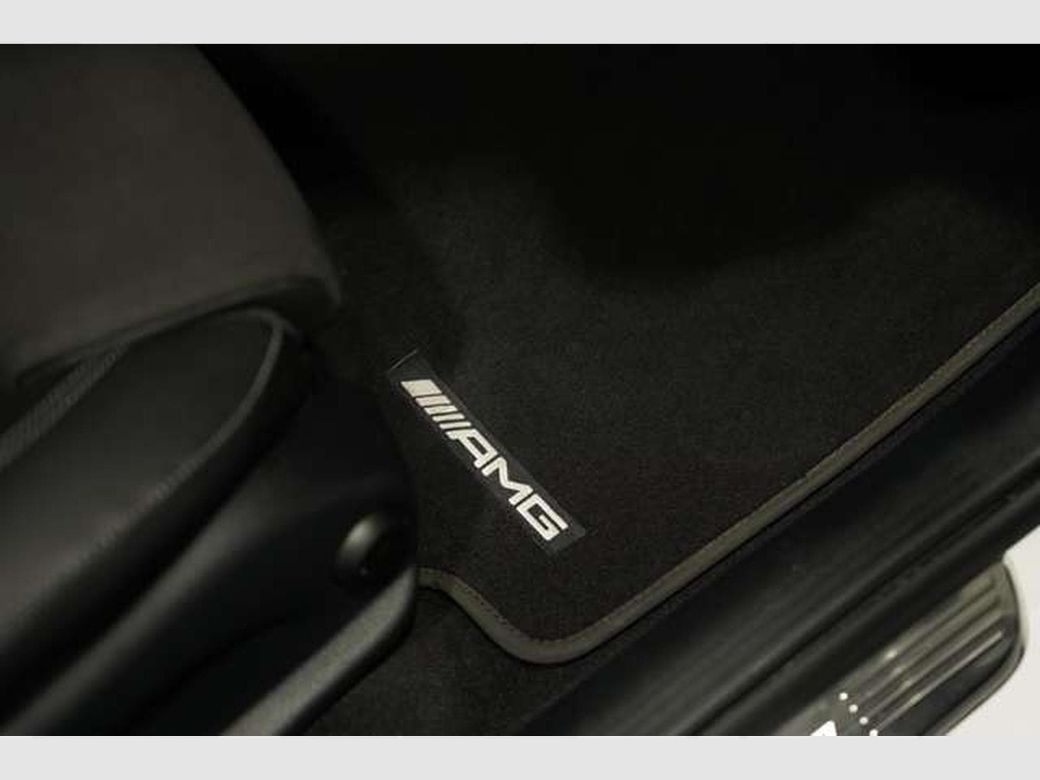 Mercedes E 300 e T AMG Line *Pano *BURM *Night (2021) - Foto 17