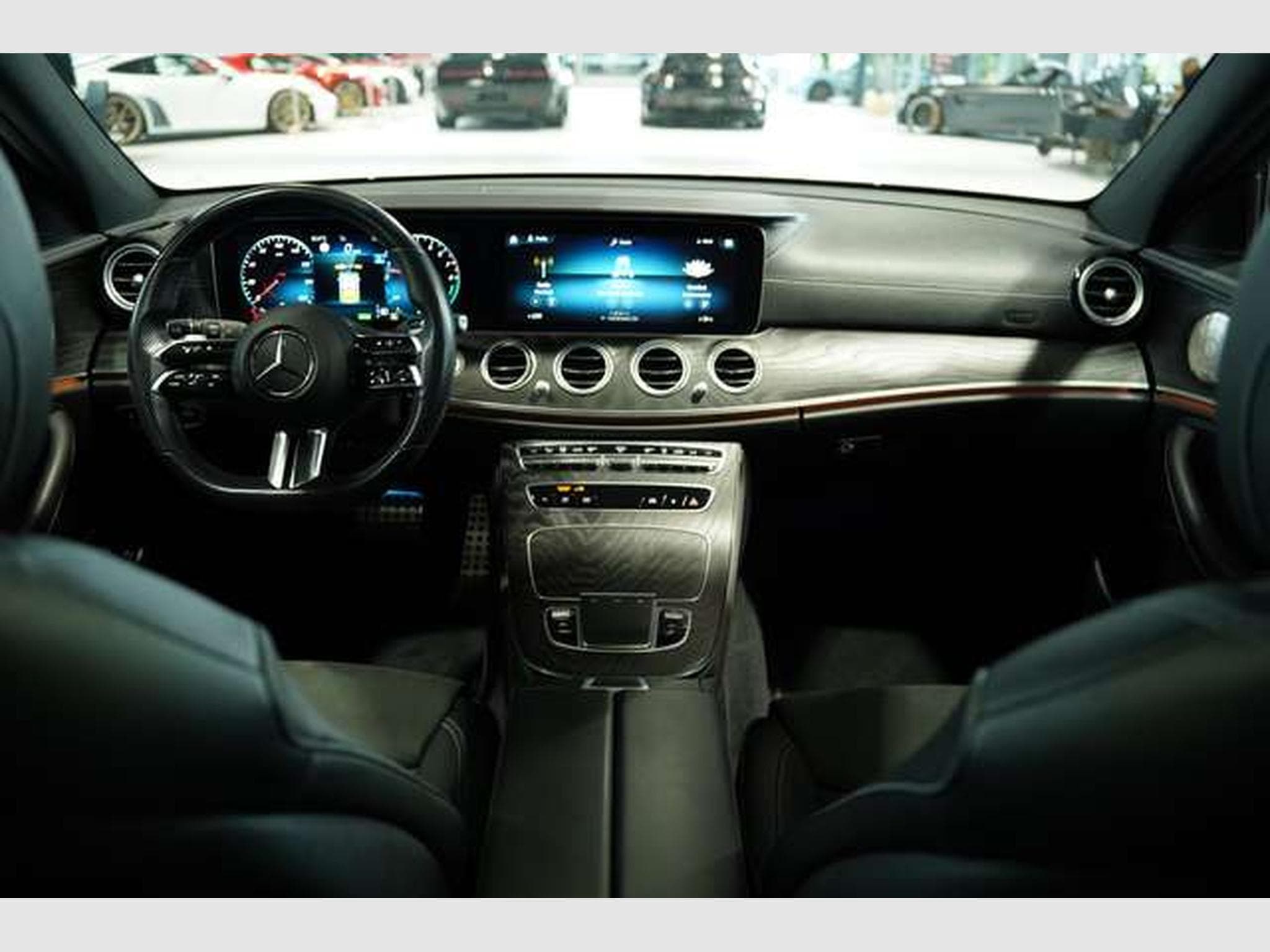 Mercedes E 300 e T AMG Line *Pano *BURM *Night (2021) - Foto 43